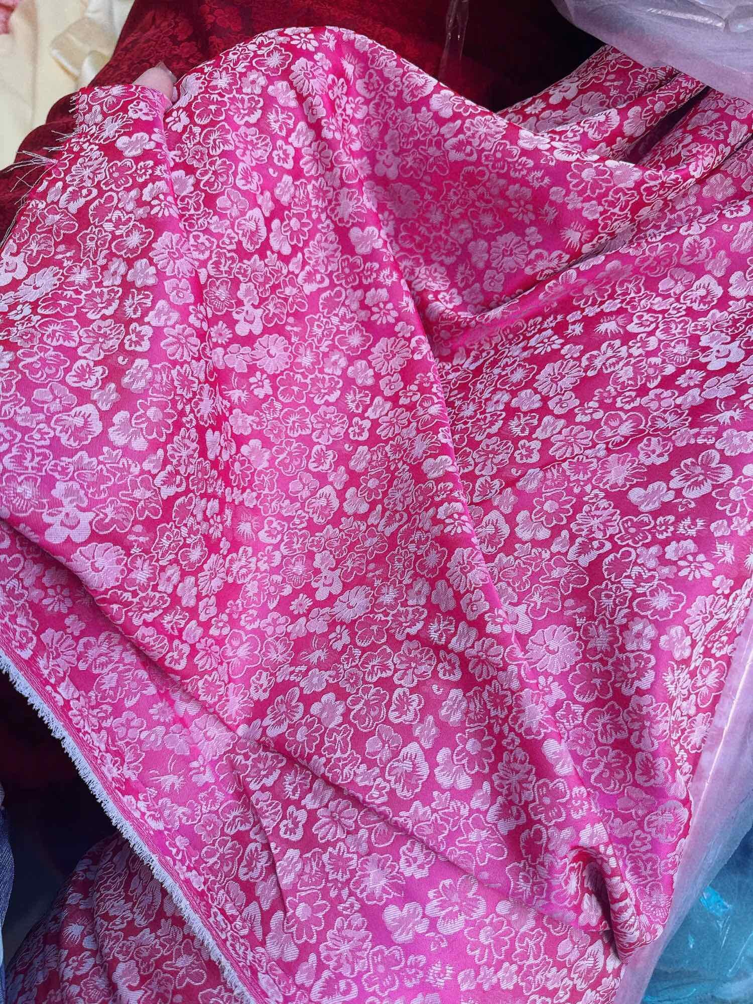 Vải lụa Gấm hoạ tiết may áo dài, đồ bà ba, pijama,vv..