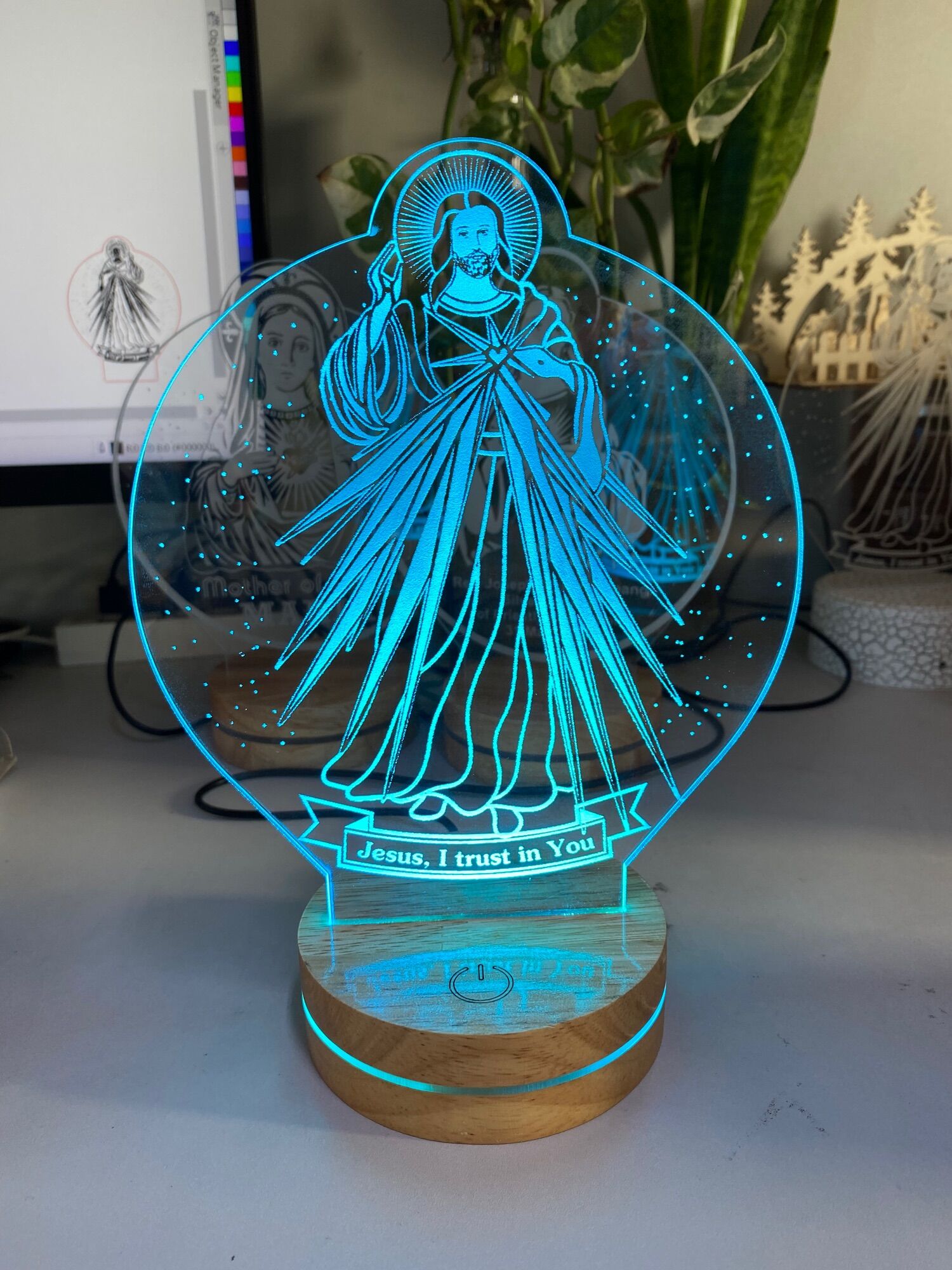 Đèn led 3D khắc hình LÒNG CHÚA THƯƠNG XÓT