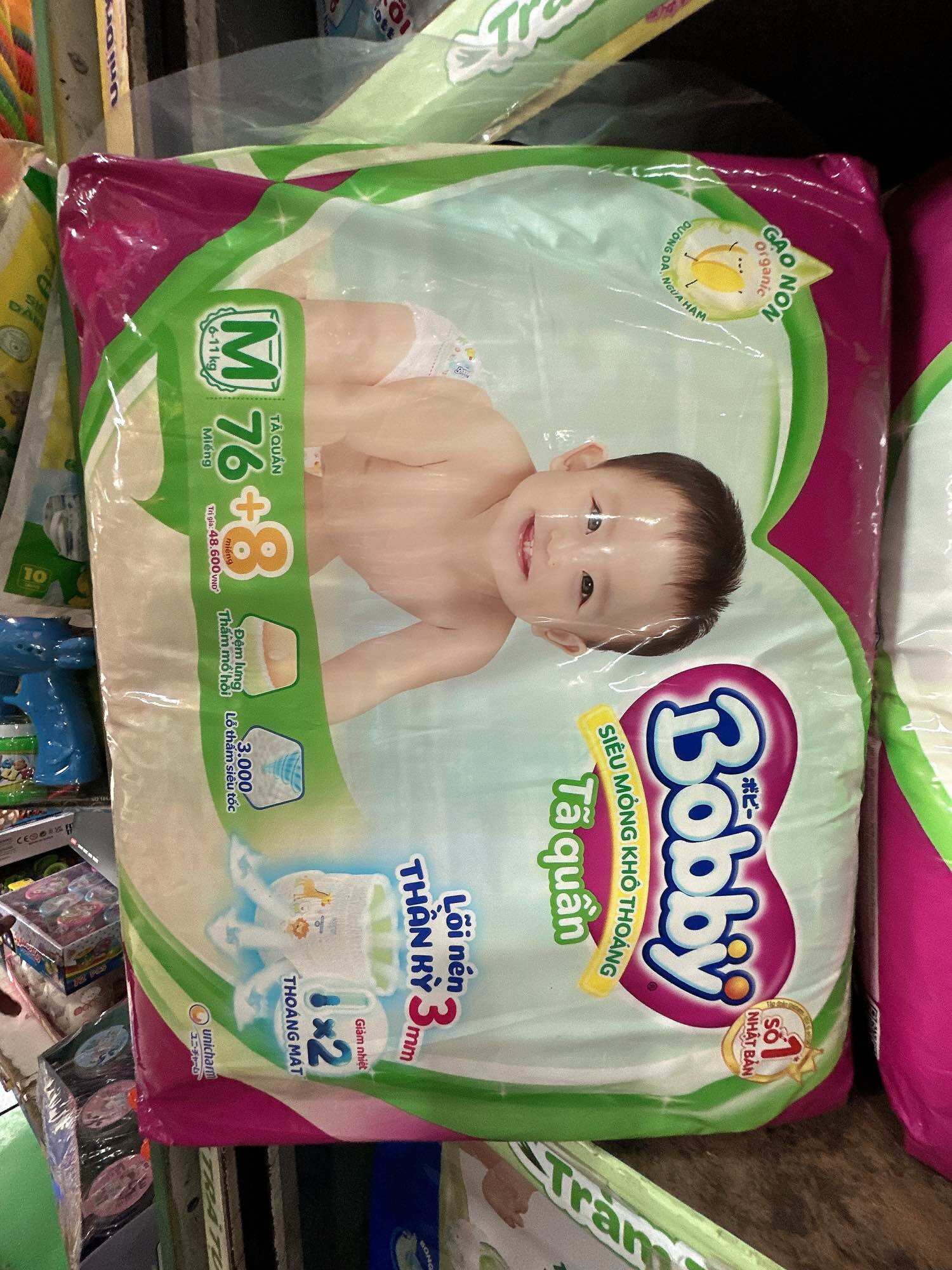 Tã quần BOBBY Size M 76 Miếng (6-11kg)