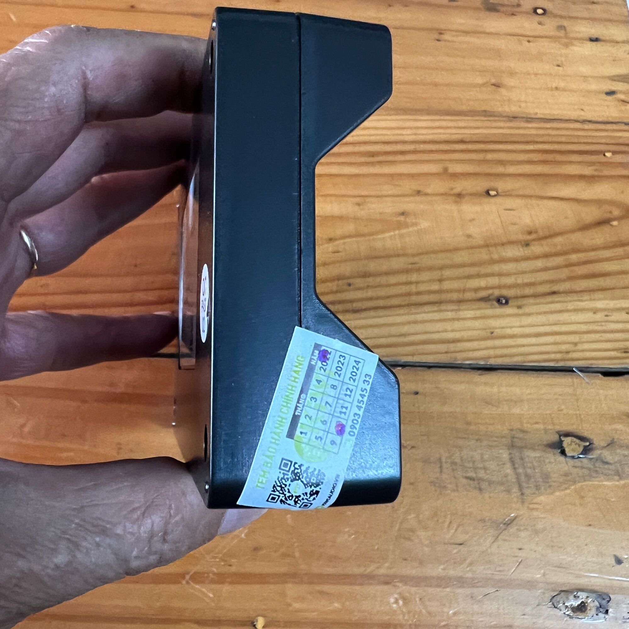 dock sạc kiwi sạc 4 viên pin