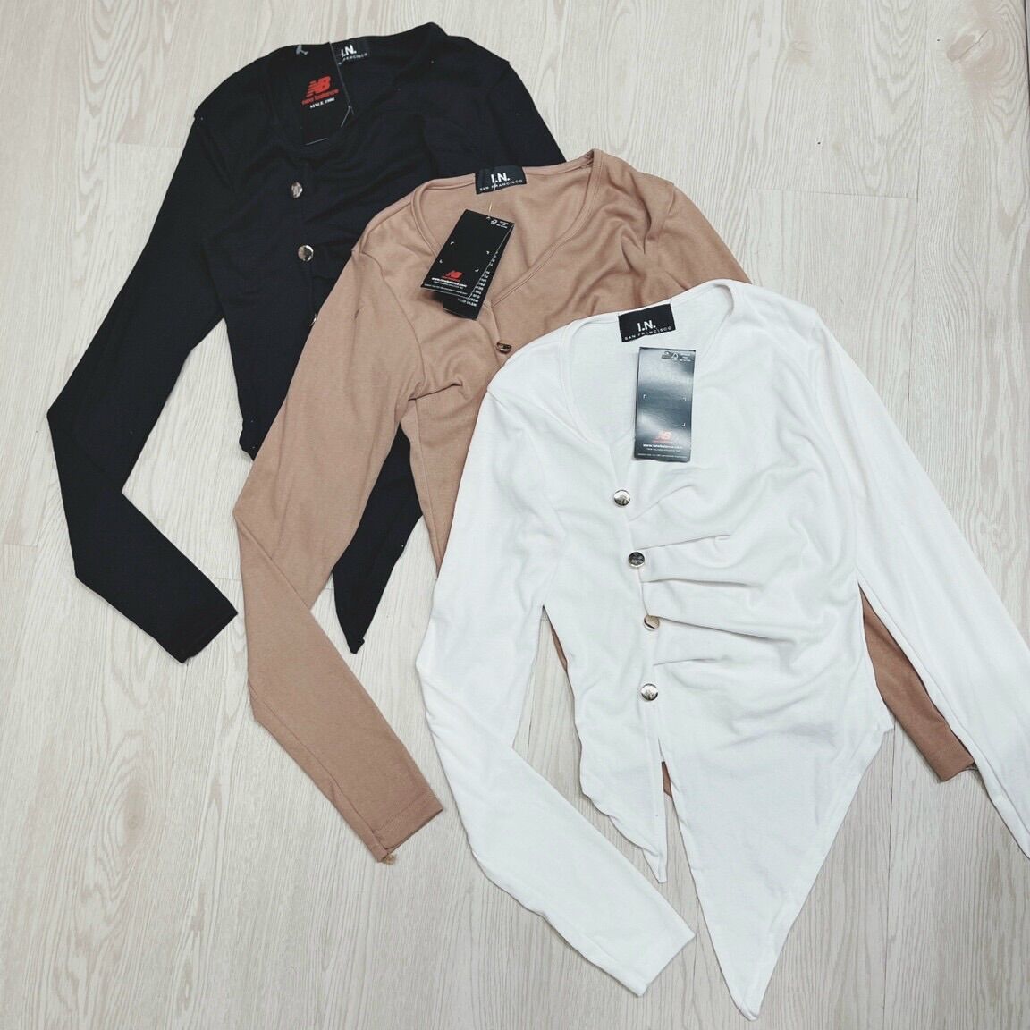 Áo kiểu phối nút hàng thun cao cấp chuẩn shop