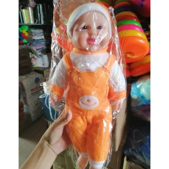 Búp bê cho các bé chơi, tập bế em