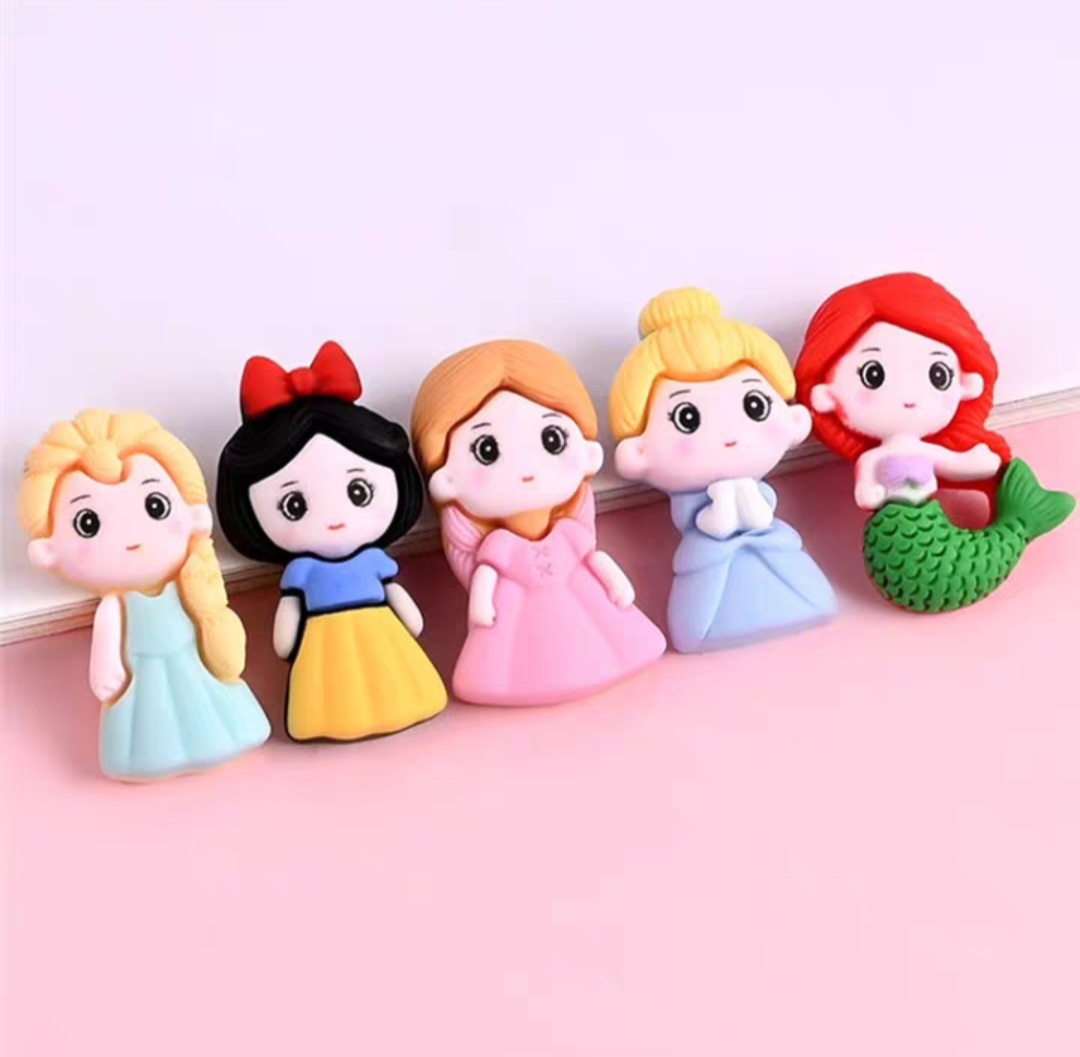Set 4 charm lớn 26mm hình các nàng công chúa dễ thương