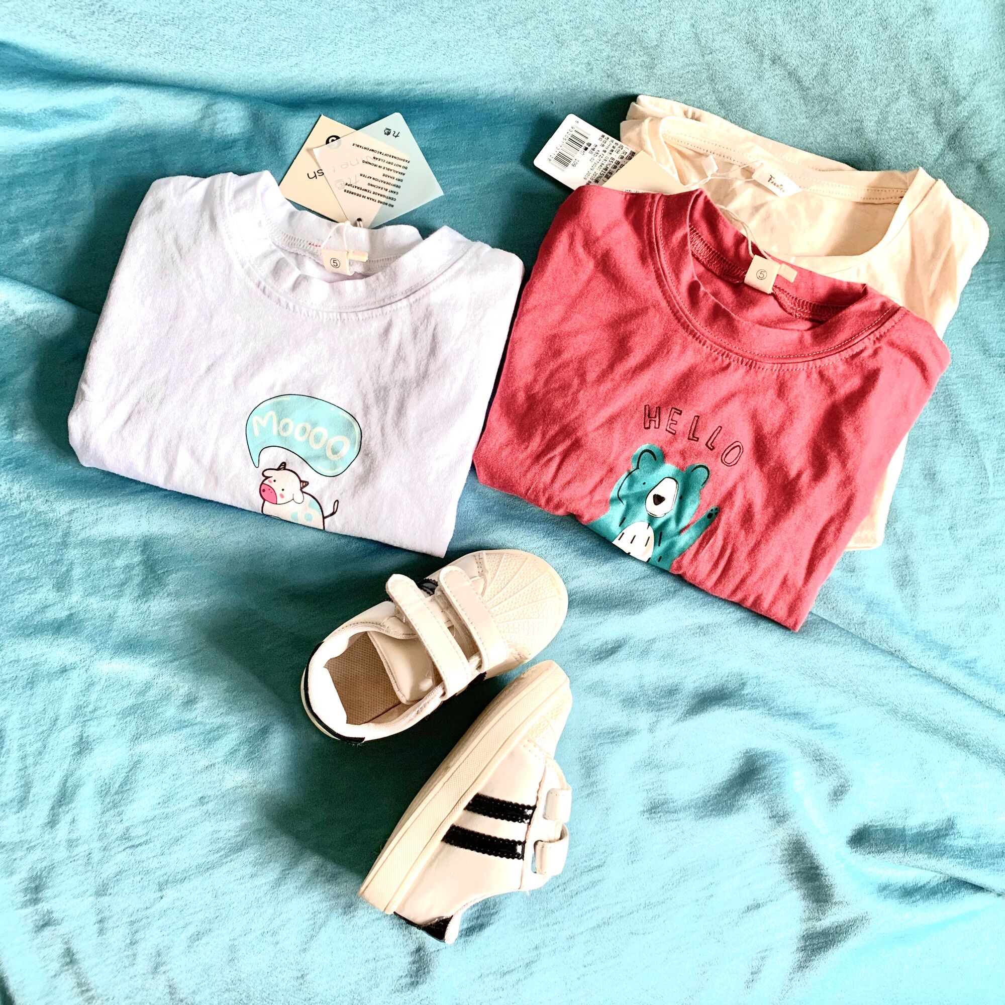 Áo thun hàn cho bé trai bé gái - hình thật shop chụp