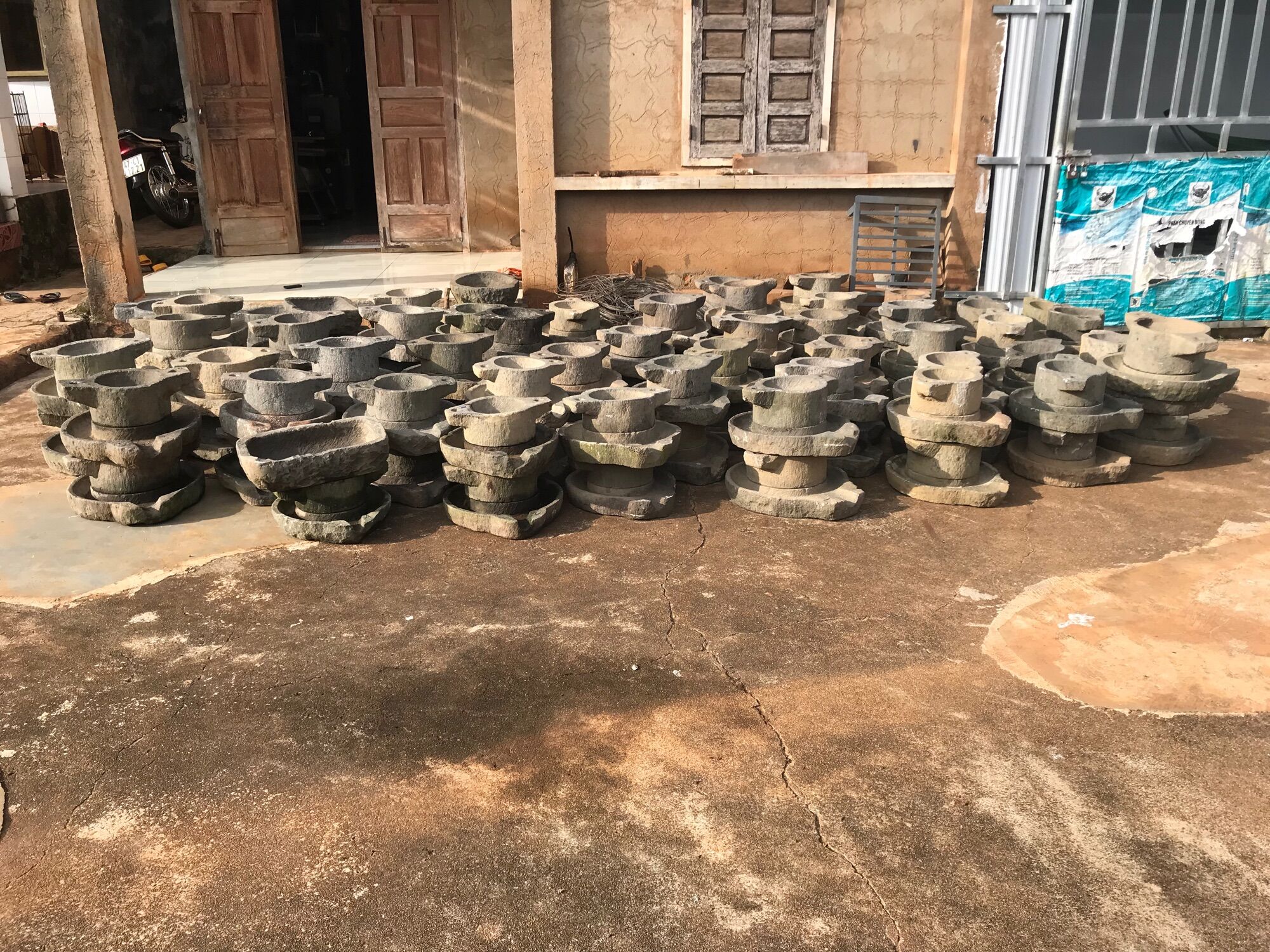 Cối xay,đá xanh núi