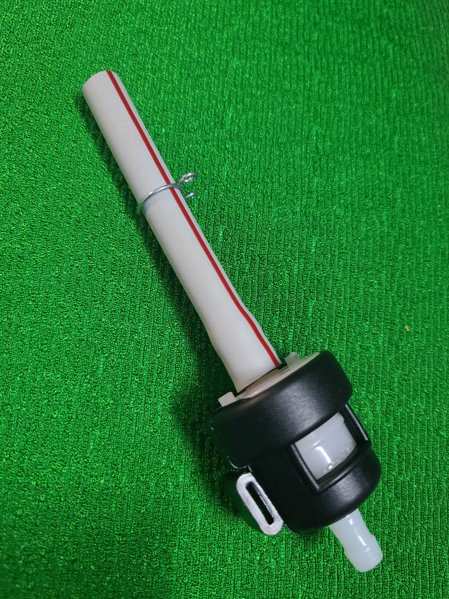 Lọc xăng bọc cao su có luôn ống xăng  ( dài 8 cm ).