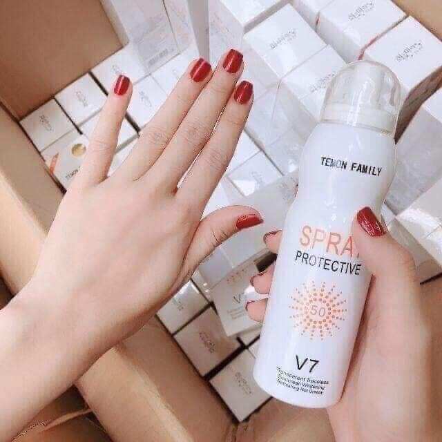 Kem chống nắng v7 về sẵn 
😊😊 em về 100 lọ xịt chống nắng v7 sun hàn quốc