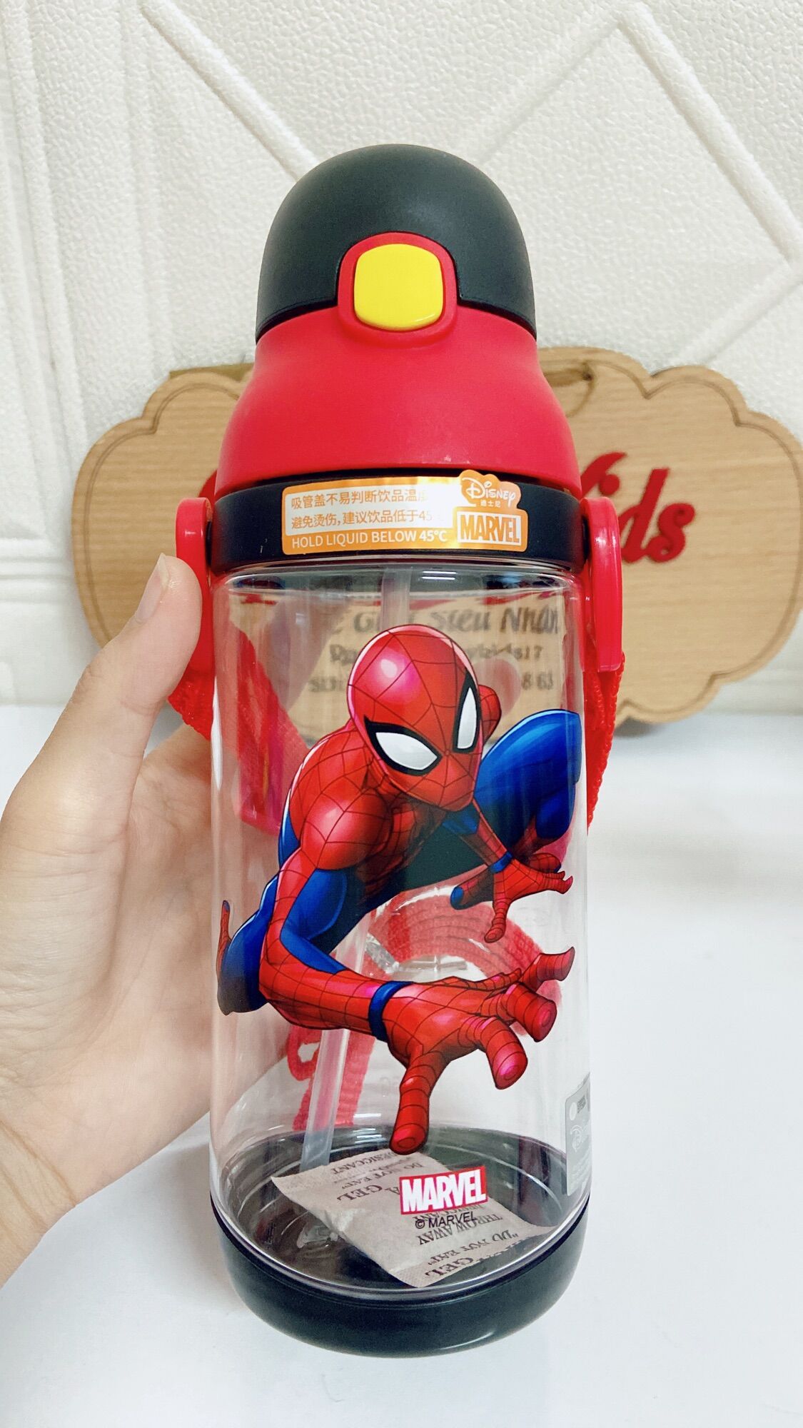 BÌNH NƯỚC SIÊU NHÂN NHỆN -CAPTIAN 520ml
