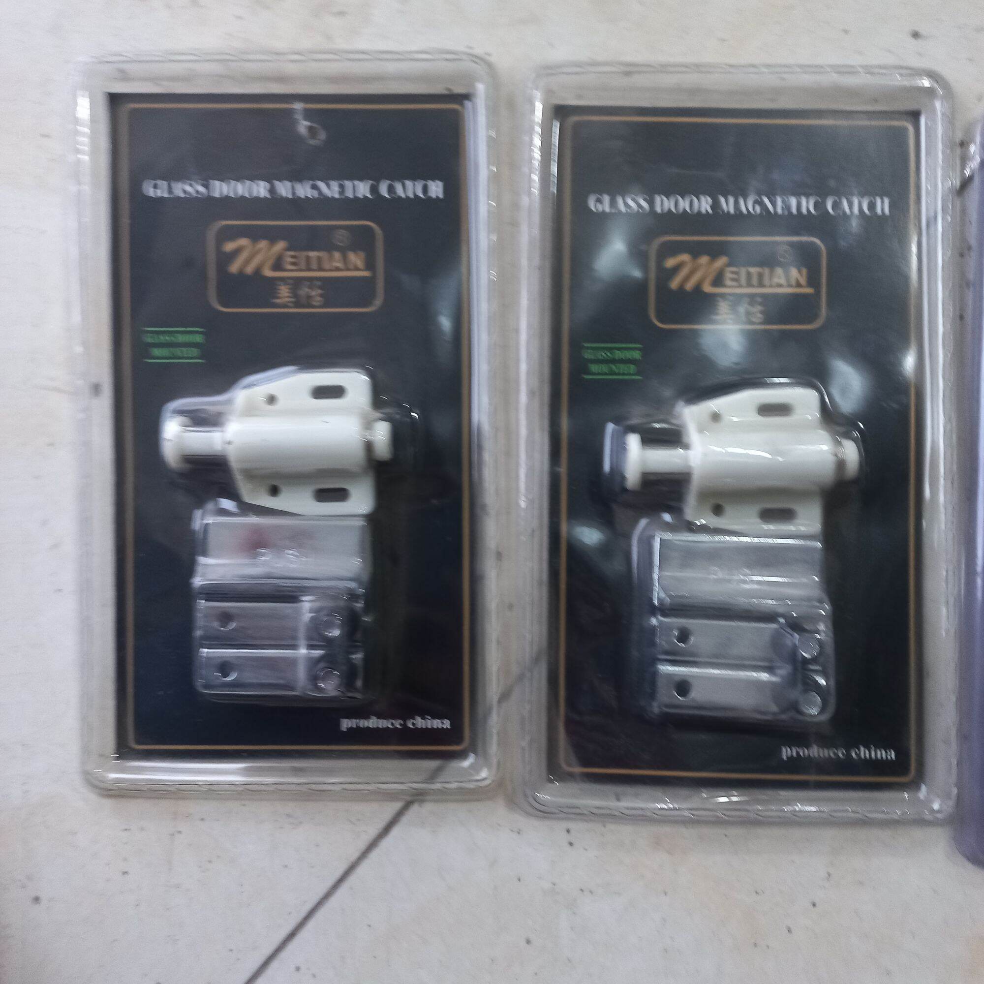 Bản Lề nhấn mở tủ kính hàng loại 1