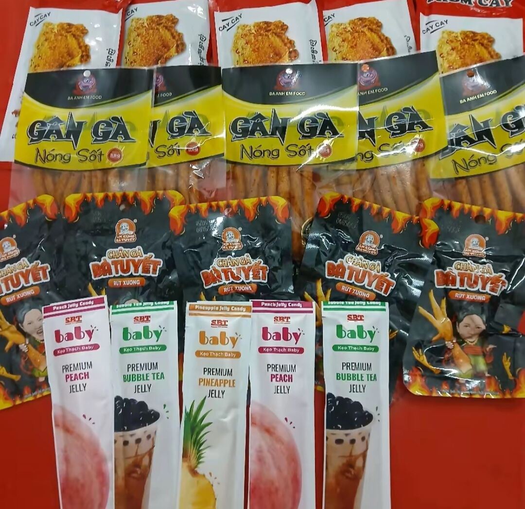 combo 20 gói ăn vặt mix đủ vị các loại gồm 5 chân gà rút xương tê cay bà Tuyết  + 5 gói snack hình đùi gà Thế Giai + 5 gói snack gân gà ba anh em food+ 5 gói Thạch trái cây mix vị hàng SBT 1994, combo mix ăn vặt đủ  food ngon tuyệt vời hàng Việt Nam