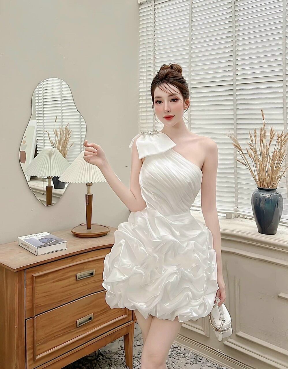 Đầm 1vai organza nhũ ánh kim xếp phồng