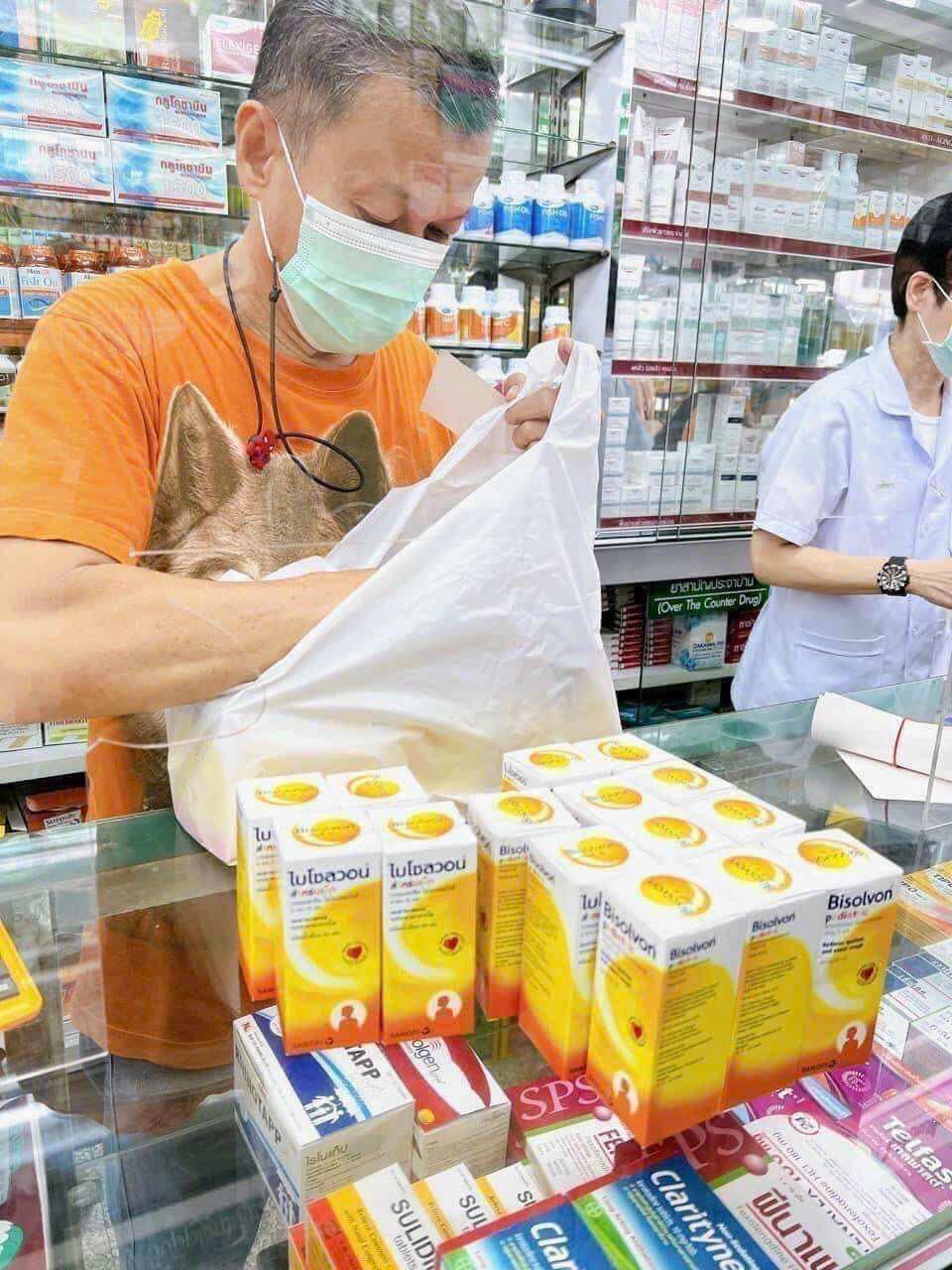 Siro bisolvon giảm ho, lòng đờm thái lan( nội địa thái)
