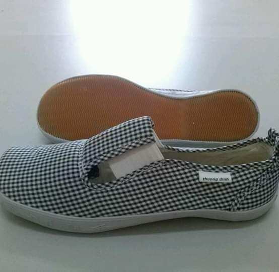 American Eagle Black Slip On Shoes American Eagle Black Slip On