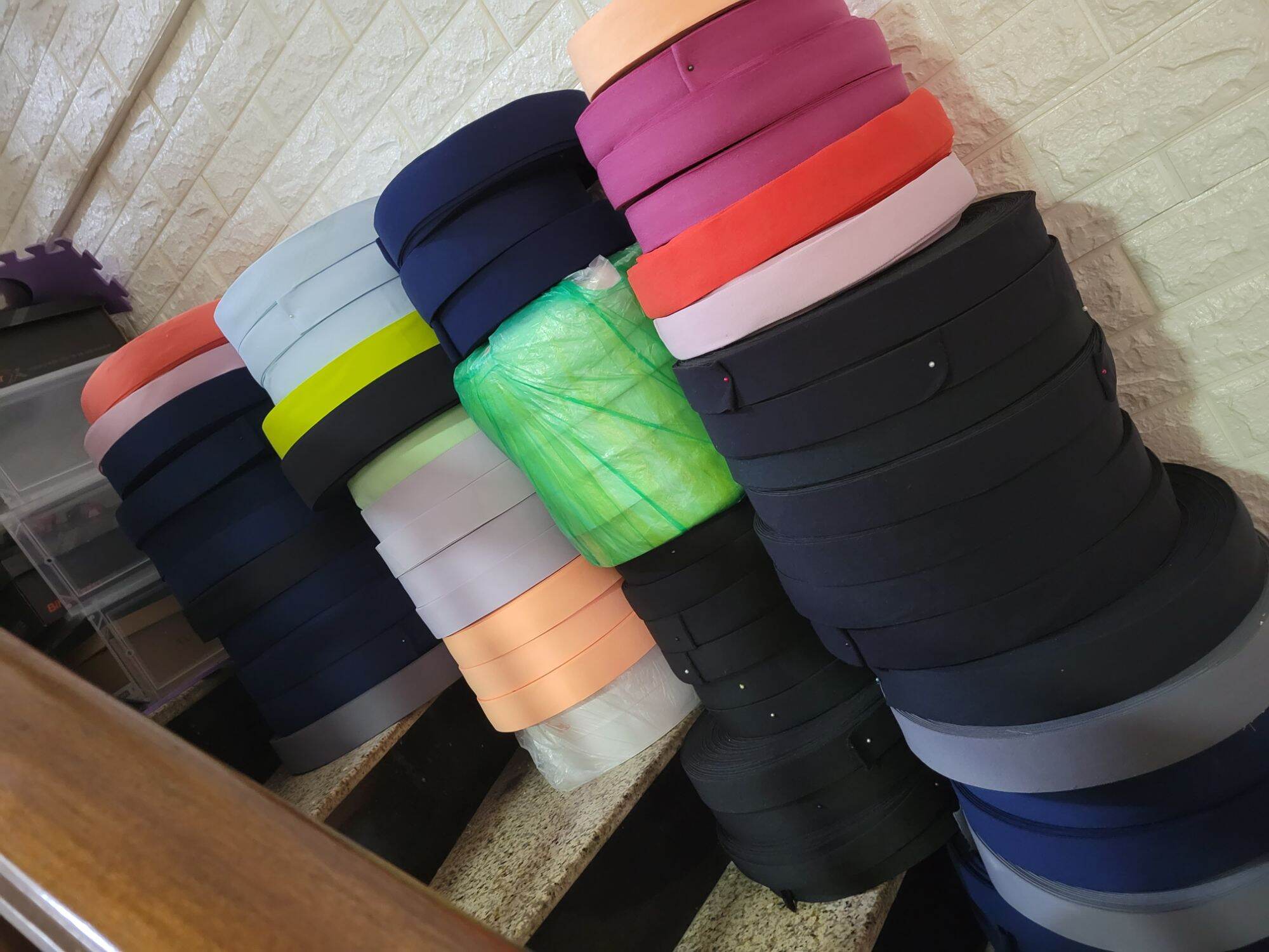1kg chun cạp , lẫn mẫu và màu.