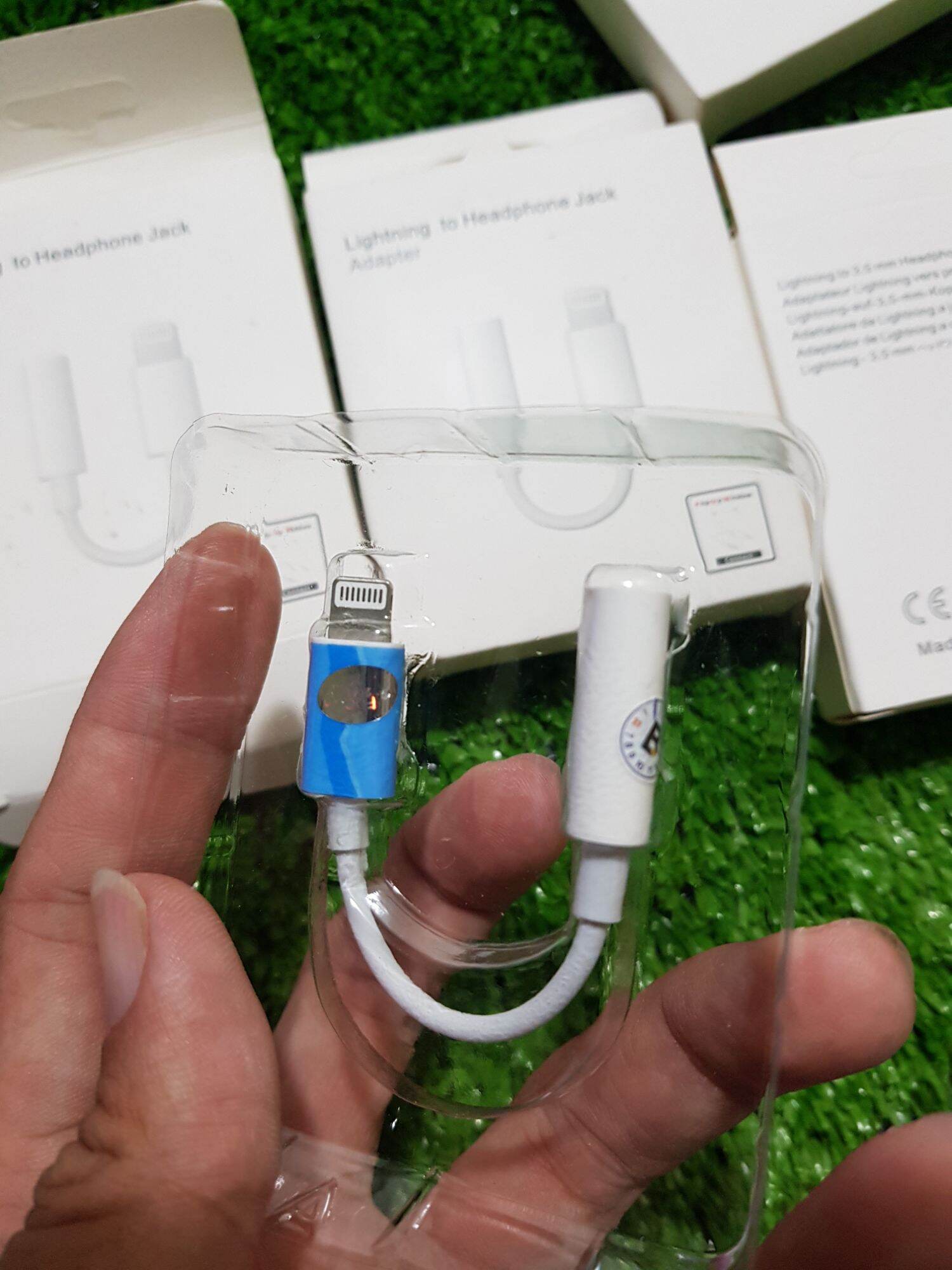 Cáp chuyển đổi lighting ra 3.5 cho iphone