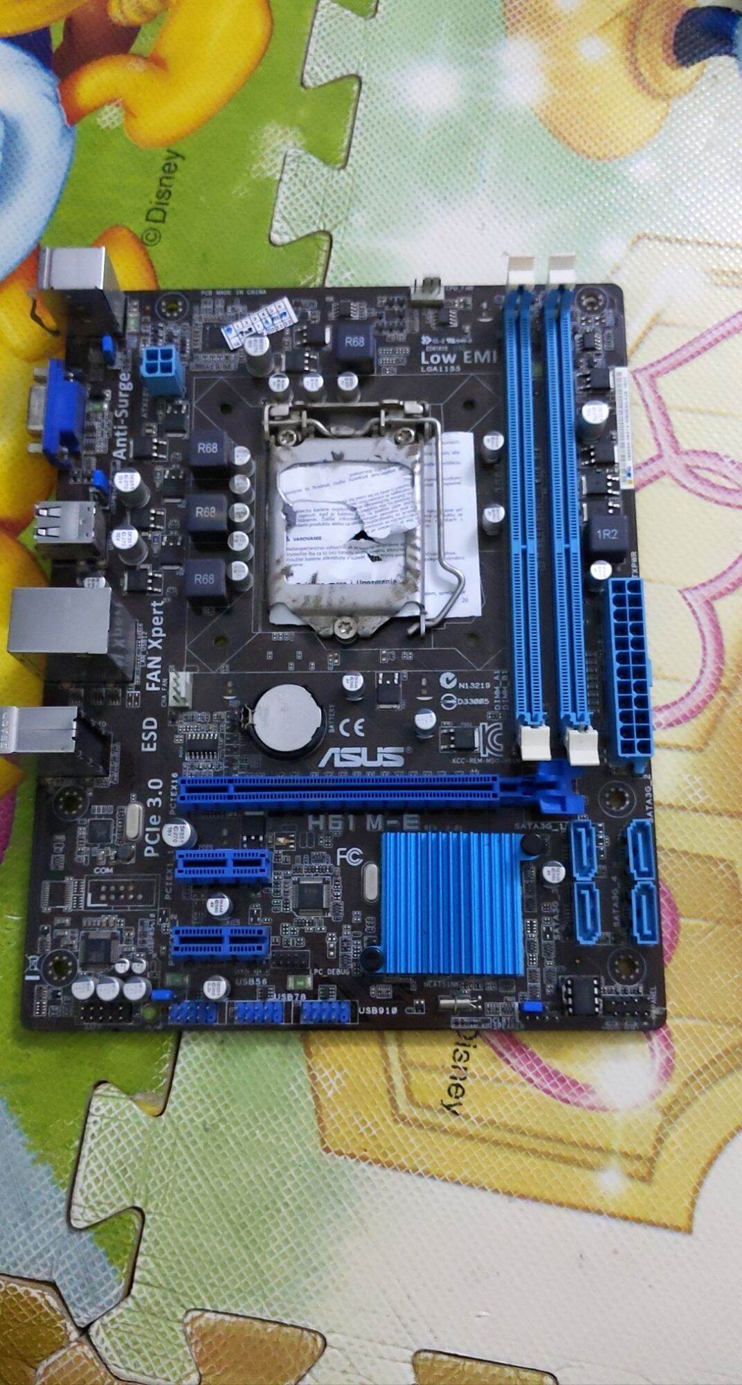 combo main g41, ram 4gb, chip e8400, ổ 320gb, nguồn cst, usb wifi...