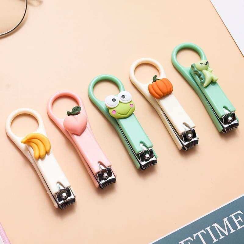 Bấm móng tay gắn icon nhà Bunny
