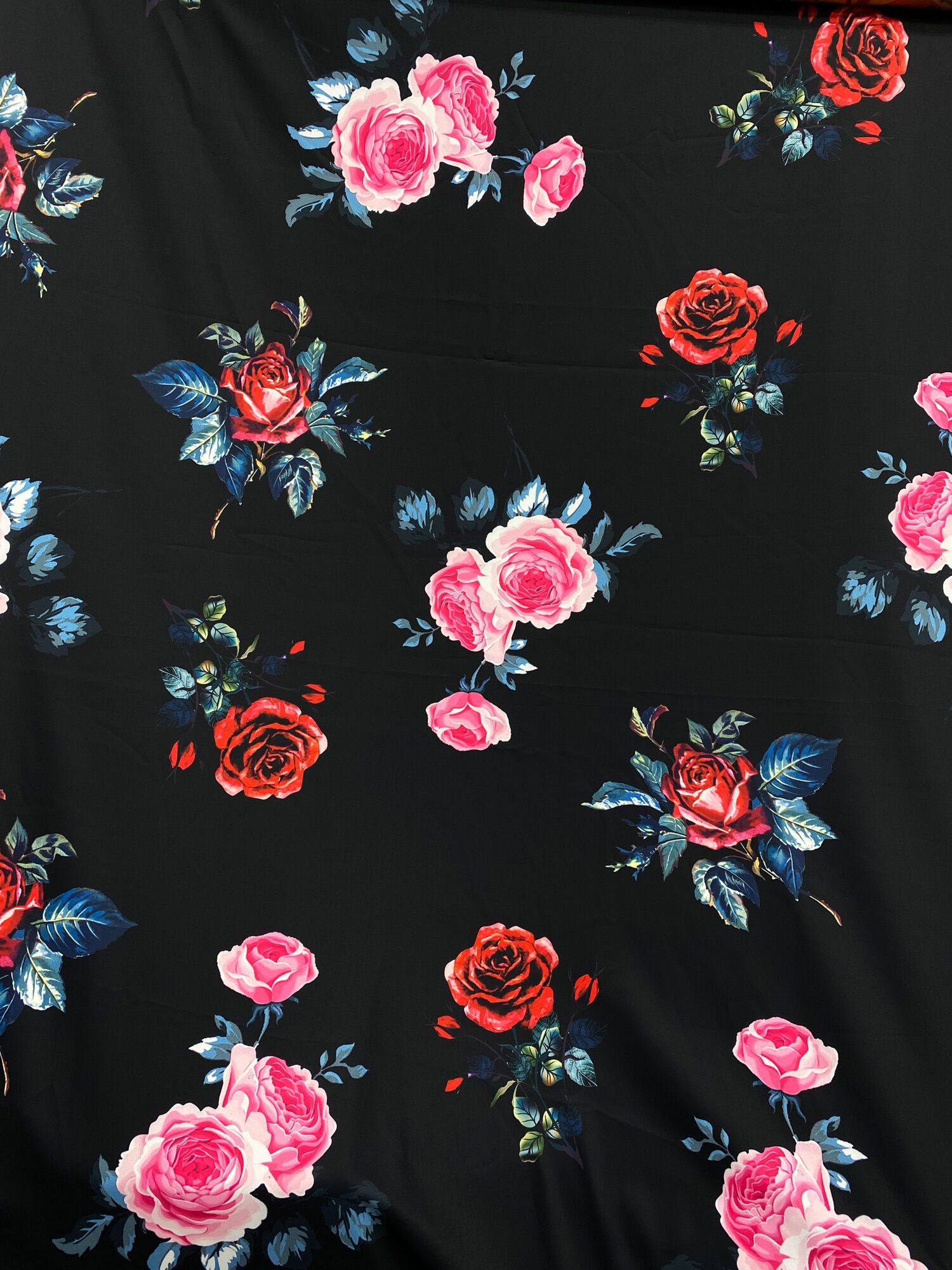 Vải lụa Zara hoa hồng co giãn nhẹ MS20119