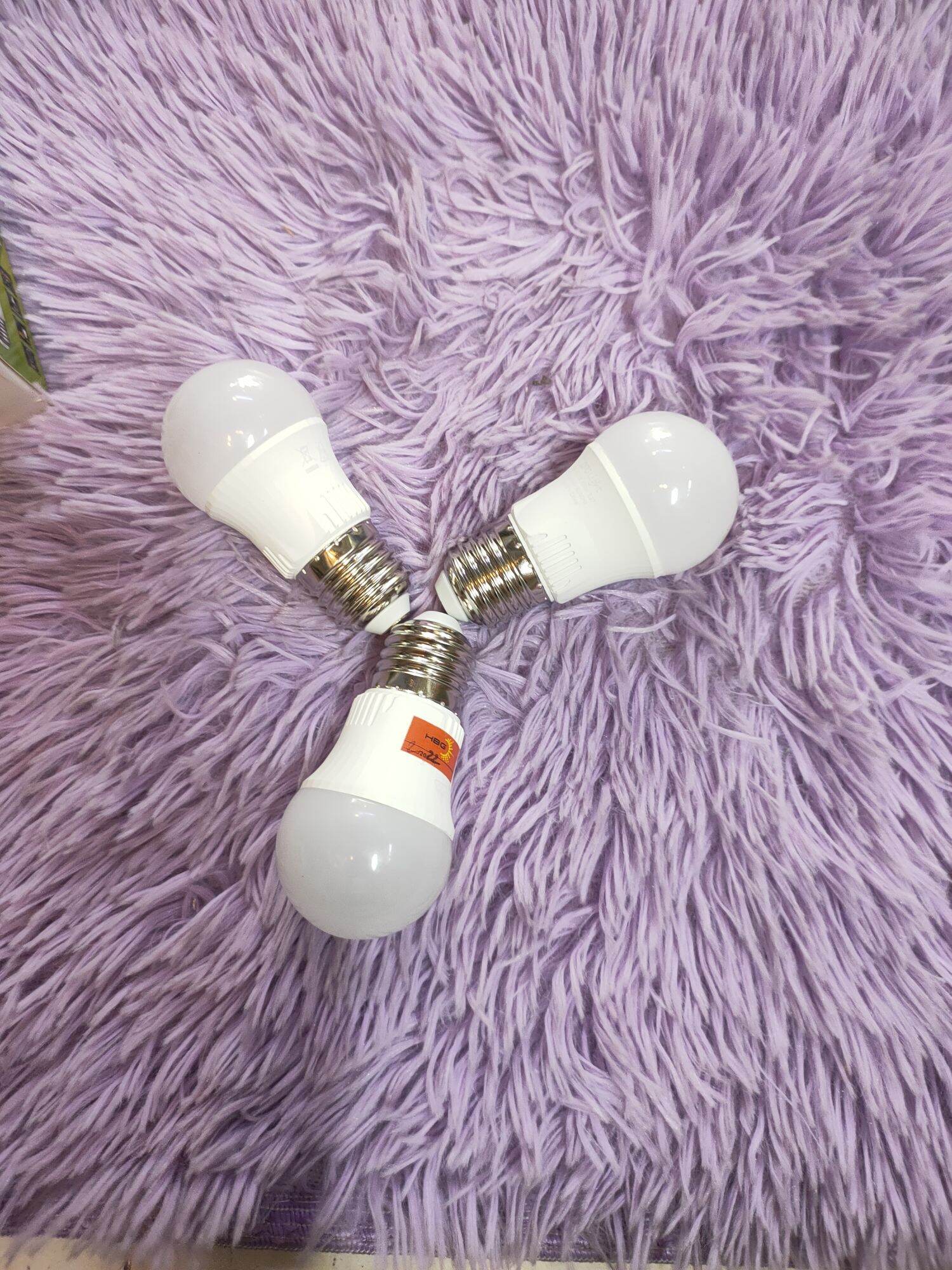 Bóng led 5w trung tính 4000-4500k đui E27 phổ thông