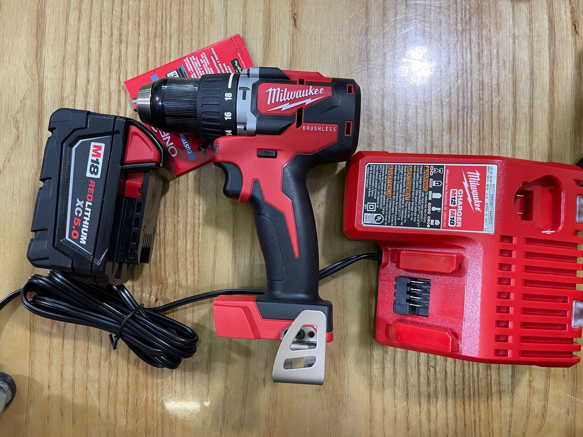 Máy khoan pin milwaukee 2802 | pin milwaukee 5ah | sạc 220v