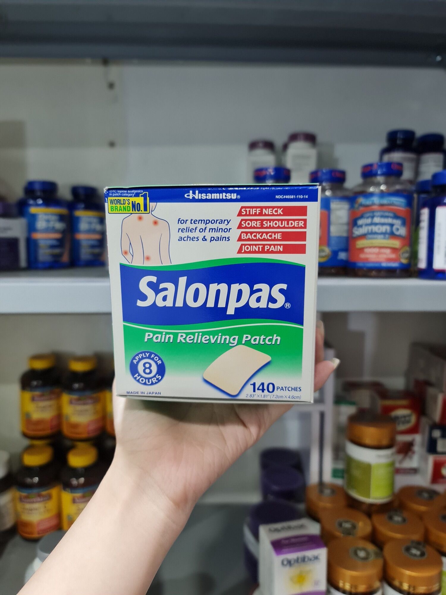 Cao dán giảm đau Salonpas Pain Relieving Patch Hisamitsu 140 miếng của Mỹ
