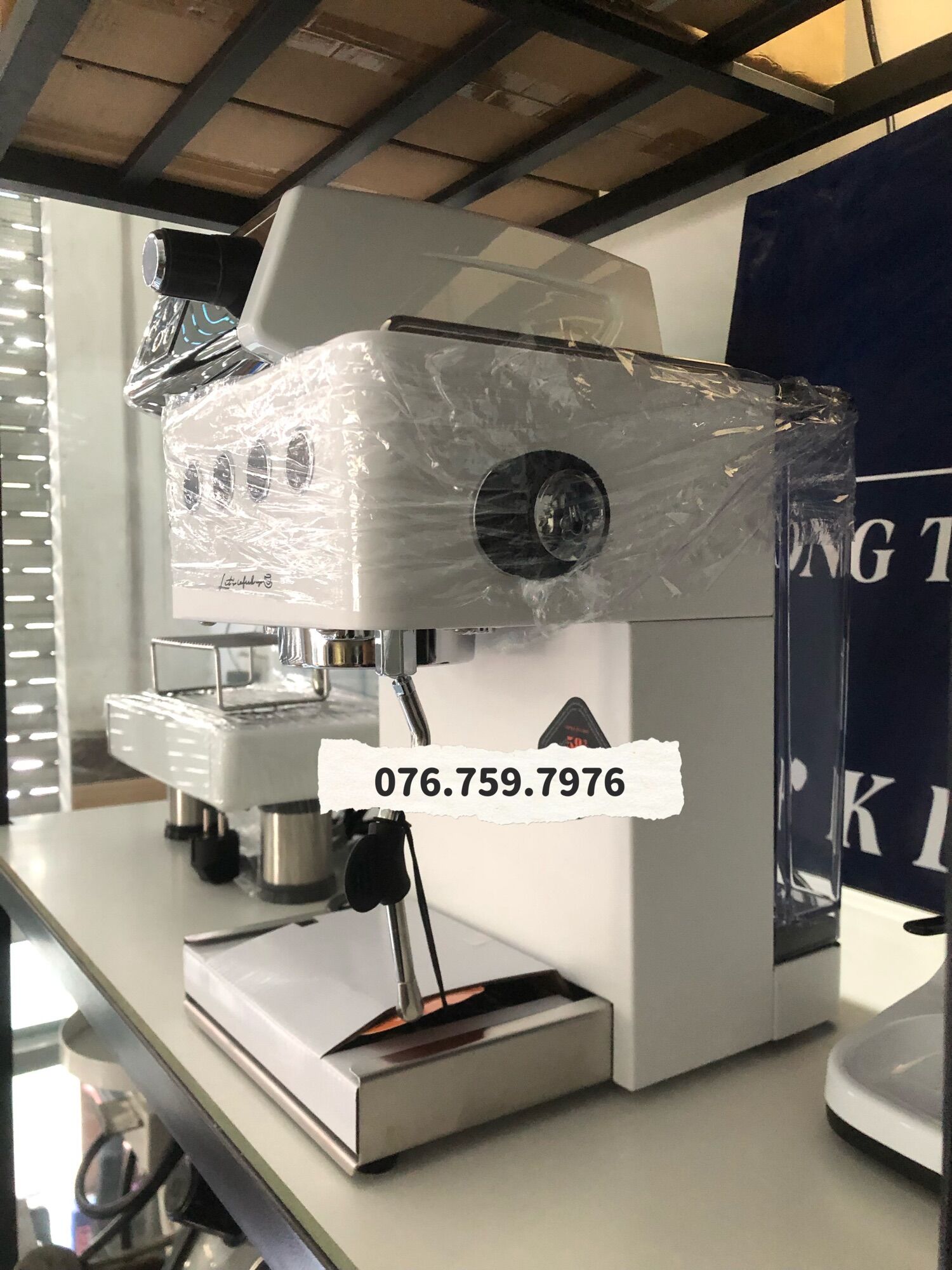 MÁY PHA CÀ PHÊ 3005E TRẮNG_CÔNG SUẤT 80 LY/ NGÀY_GỌN BỀN ĐẸP