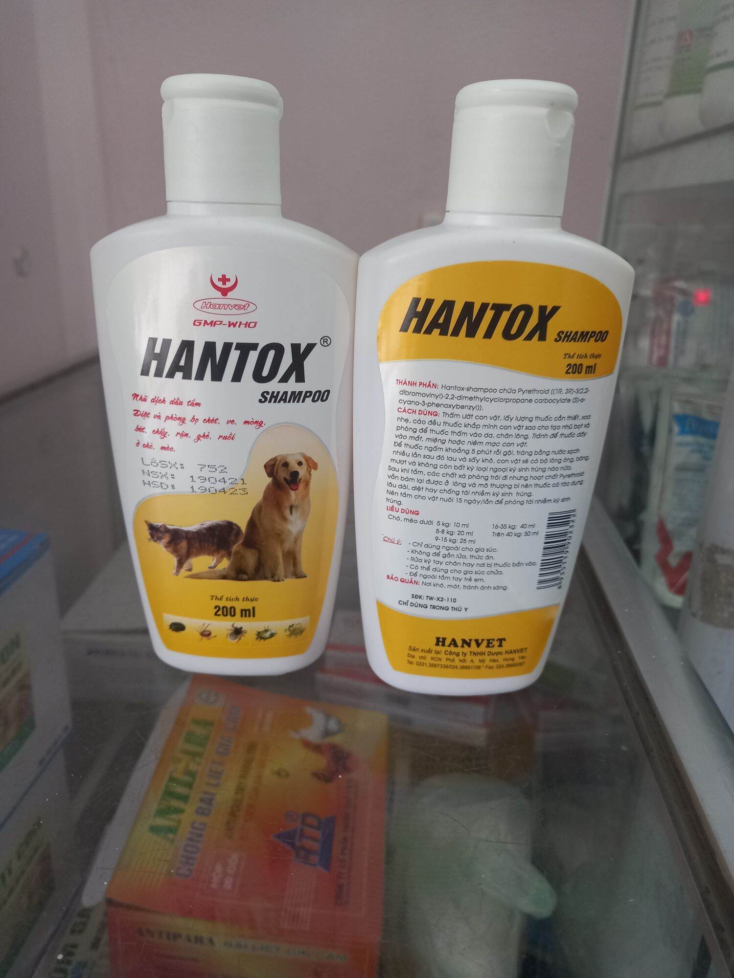 Sữa tắm trị ve, rận cho chó, mèo Hantox 200ml