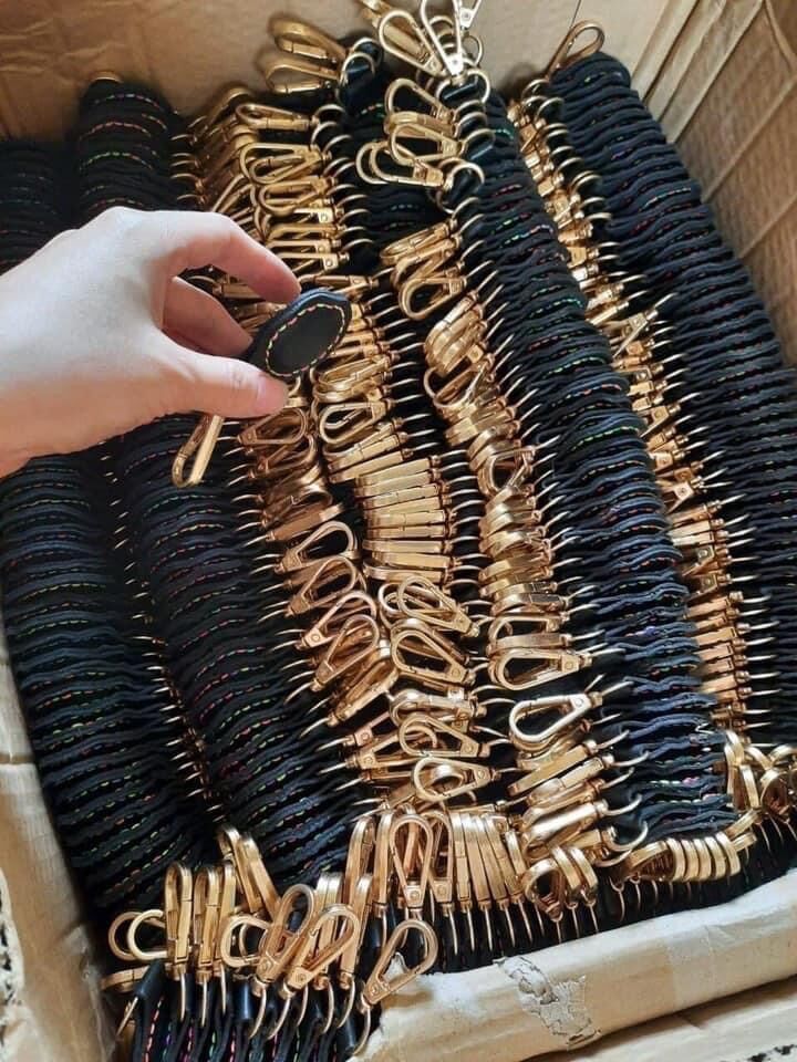 móc khoá nam châm siêu hít