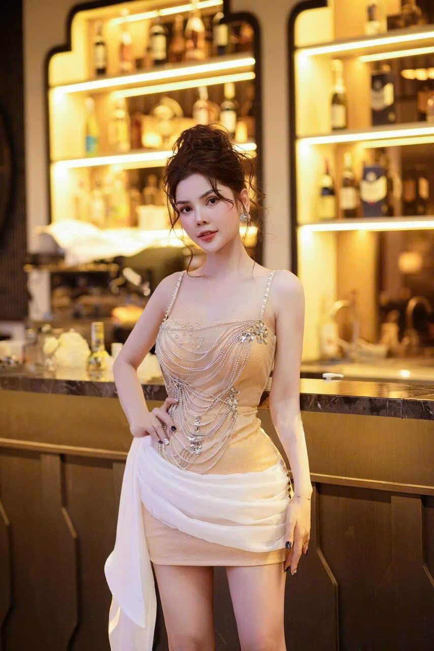 ĐẦM BODY REN MI ĐÍNH ĐÁ