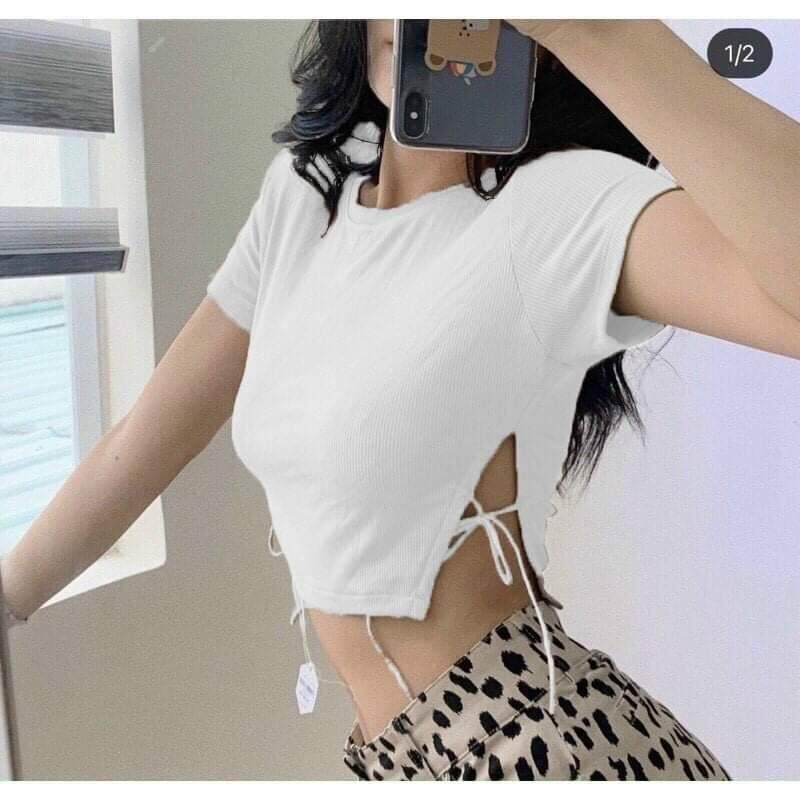 Áo croptop xẻ tà cột dây bên hông