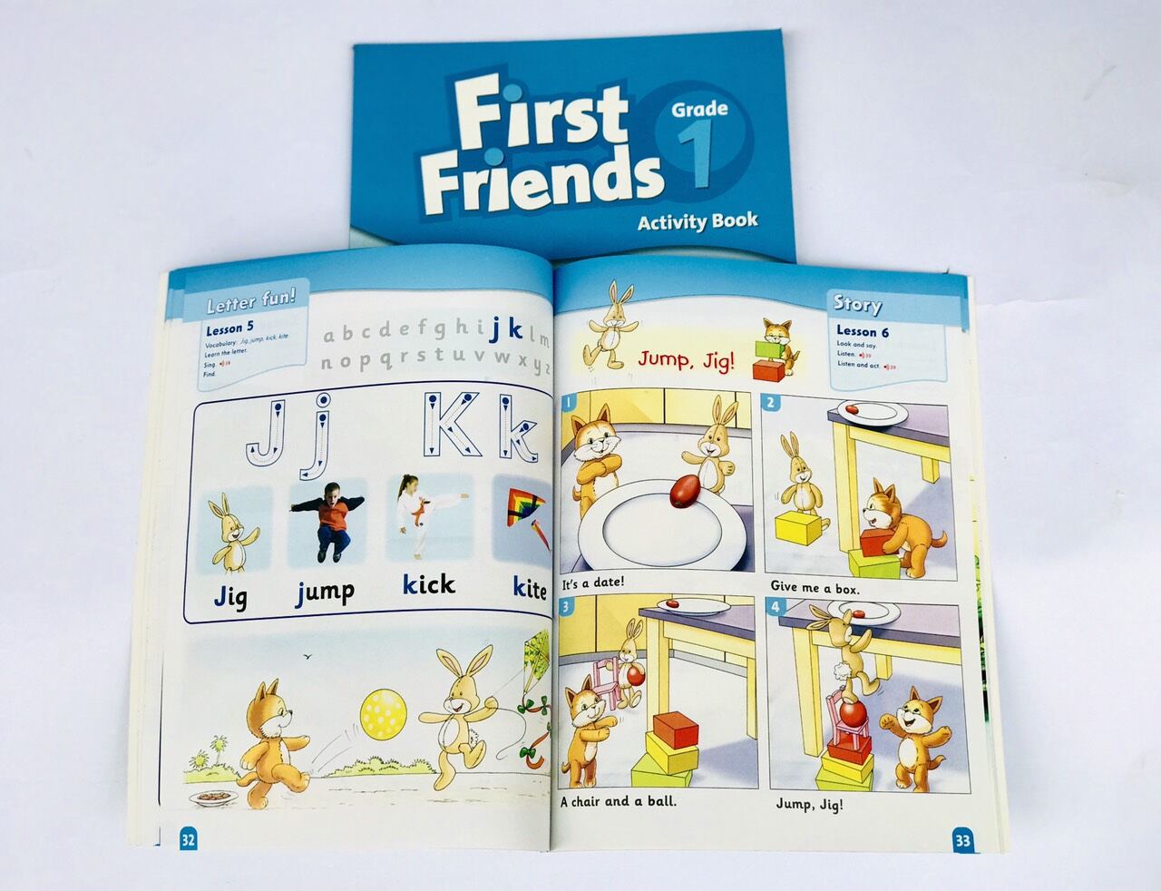 First friends 1st level 1,2 (gồm SB và WB) - tặng file mp3