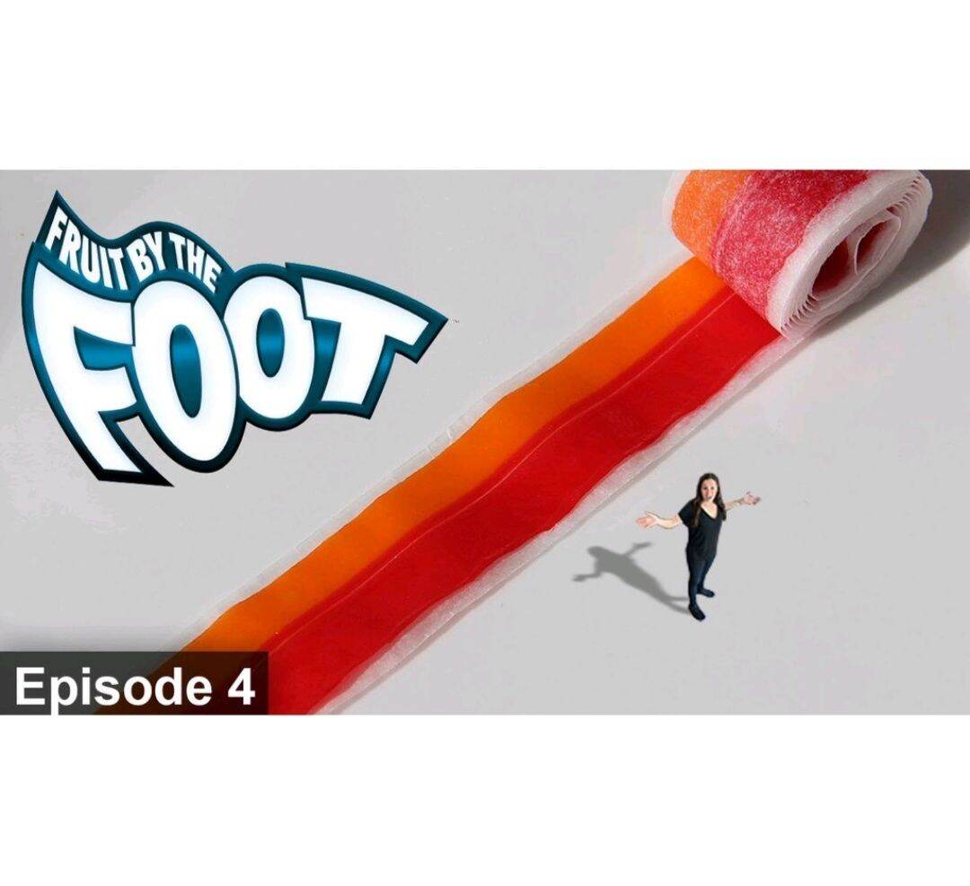 Kẹo dẻo fruit by the FOOT - Mỹ (1 cuộn) 21g