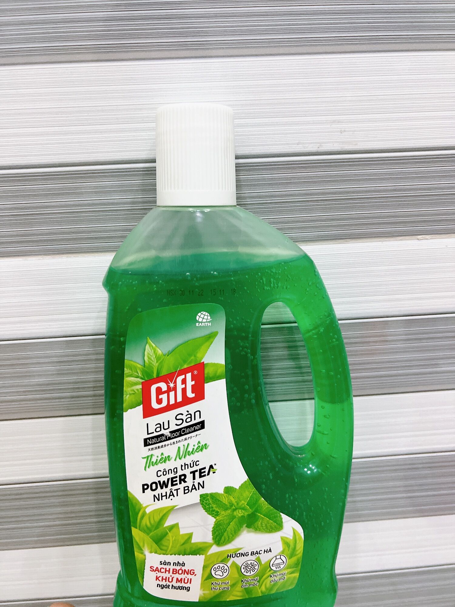 Nước Lau Sàn Gift Chai 1L