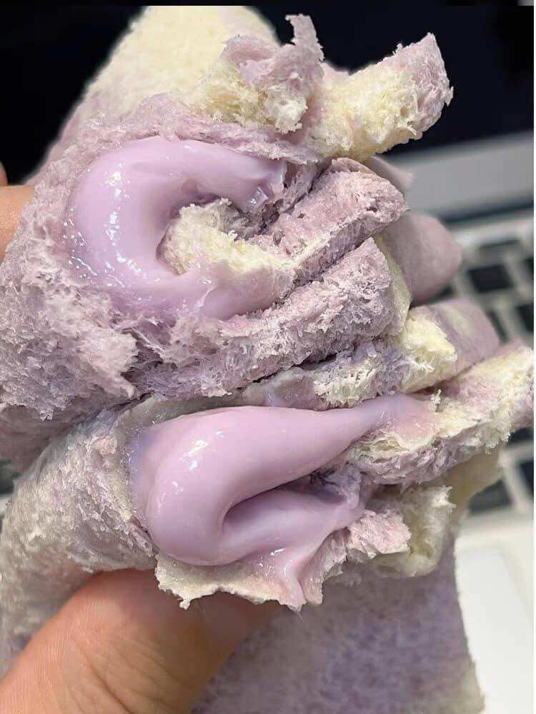 [1 THÙNG 8 CÁI] BÁNH MÌ KẸP SỮA KHOAI MÔN