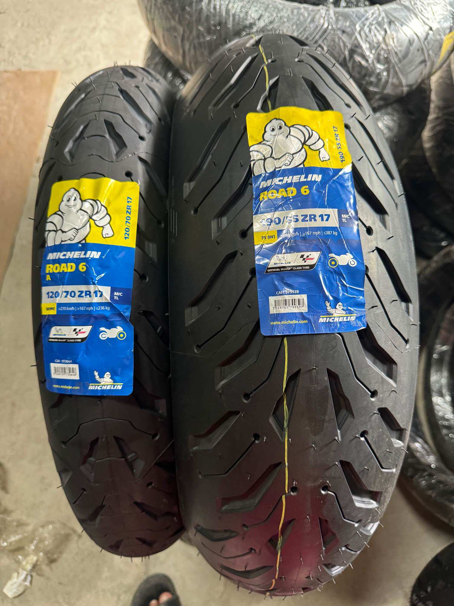 Genuine Michelin Road6 2025 Giá 4,100,000 Đồng*Miễn phí vận chuyển