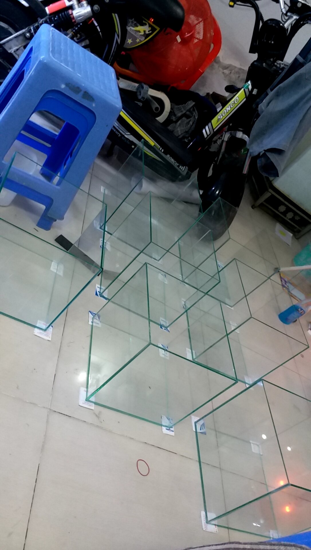 Hồ Guppy Vuông 30.30.30