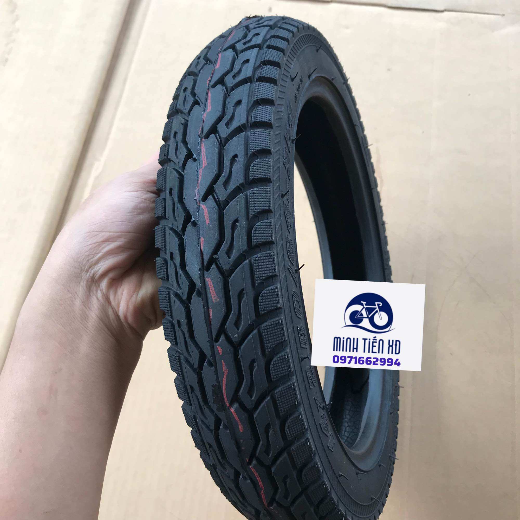 Lốp 14x2.50 không săm thay cho xe đạp điện