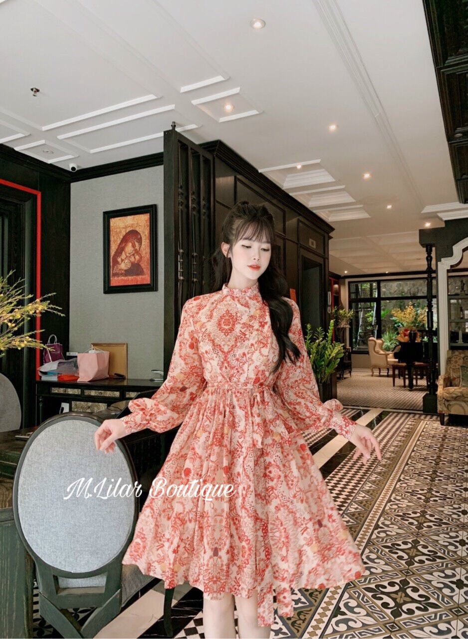 Váy họa tiết thắt eo