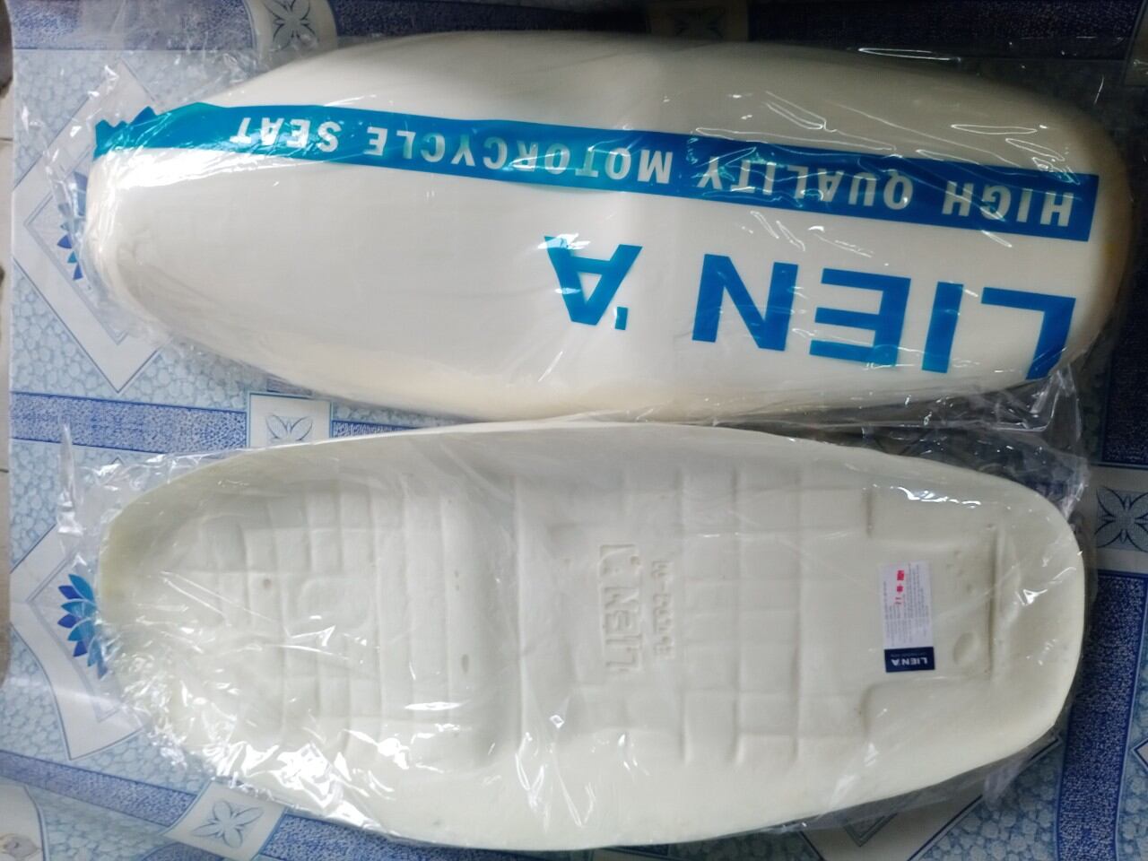 Mút yên xe Future Neo