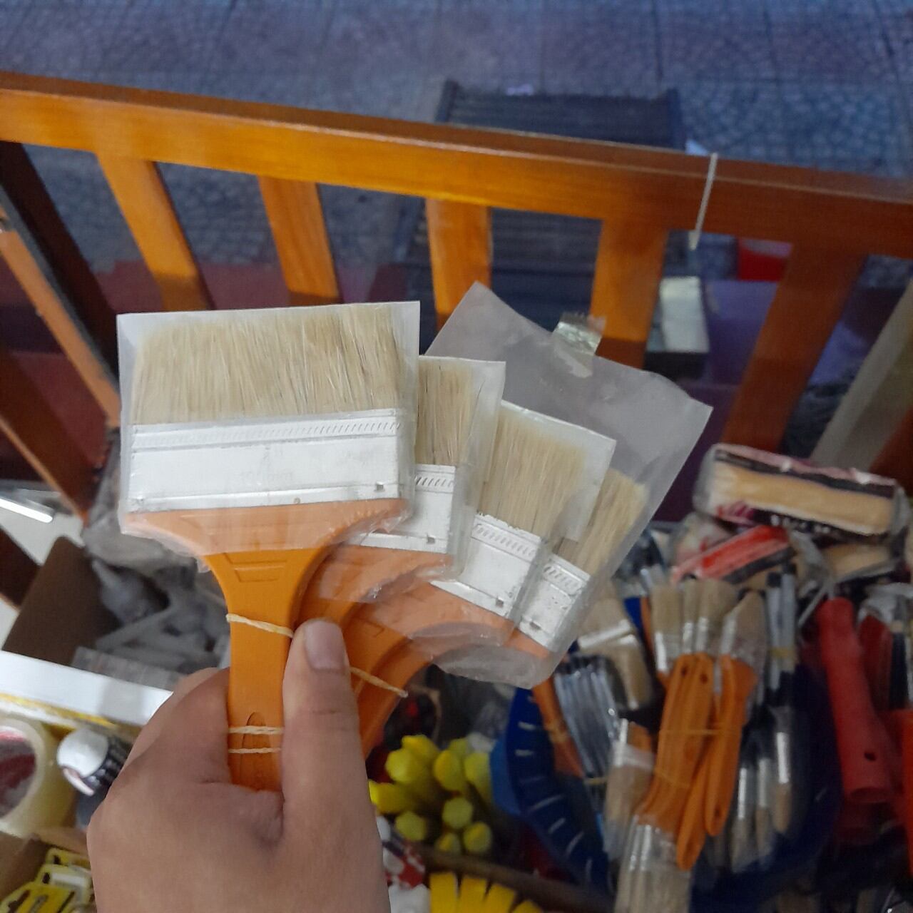 Sỉ 20 chổi quét sơn loại tốt