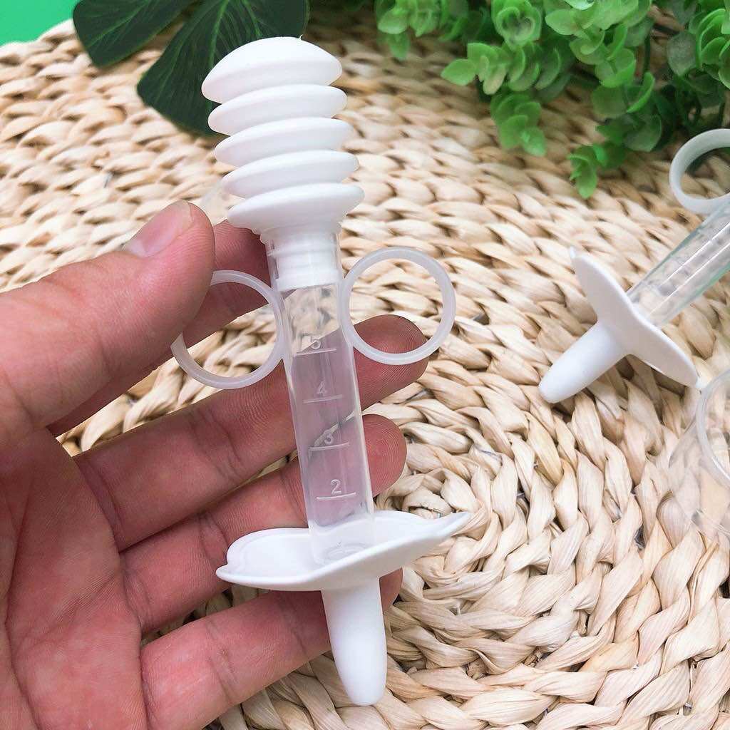 Dụng cụ cho bé uống thuoc uống sữa an toàn