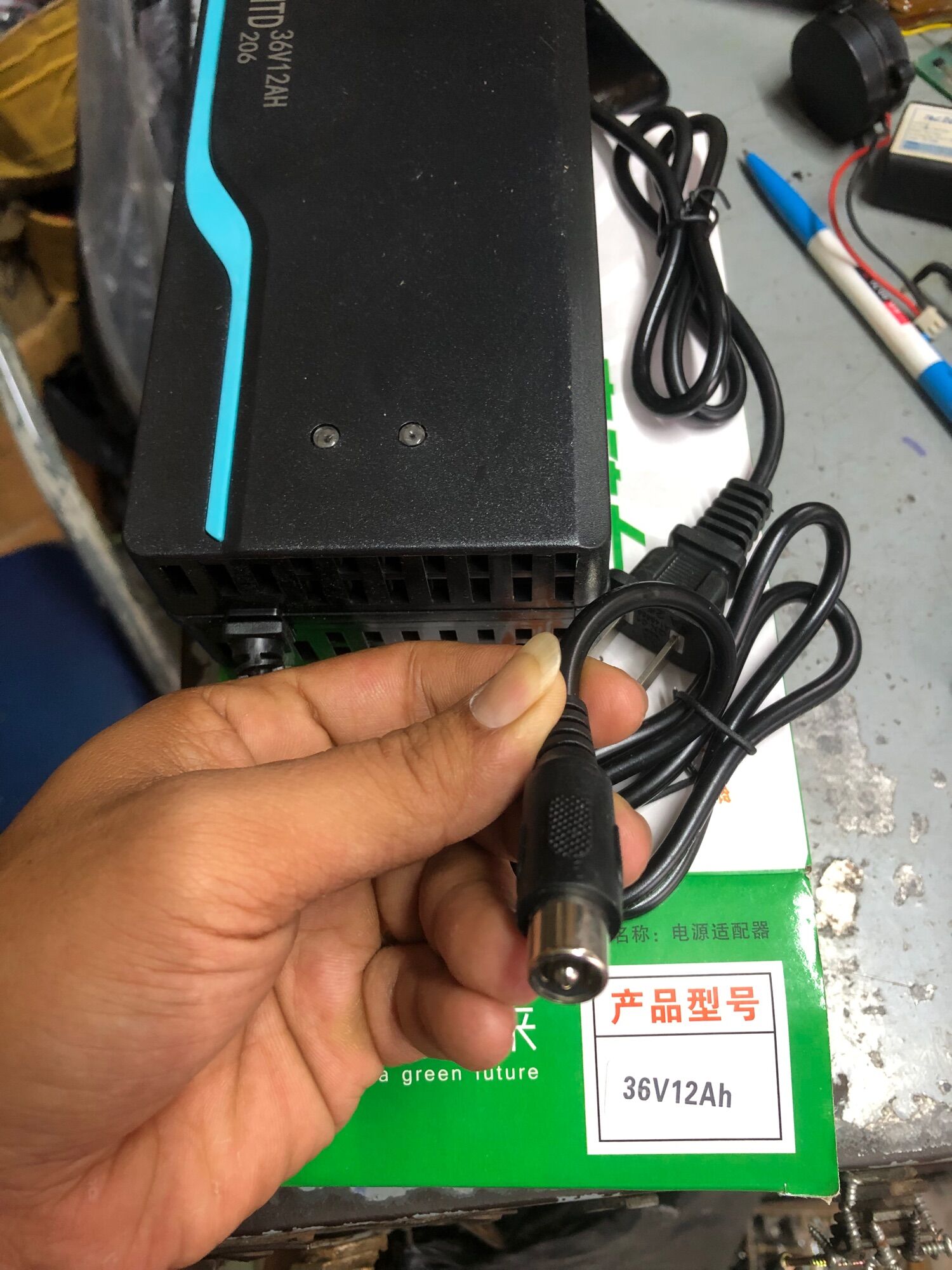 sạc 36v 12ah xe đạp điện- sạc xe điện