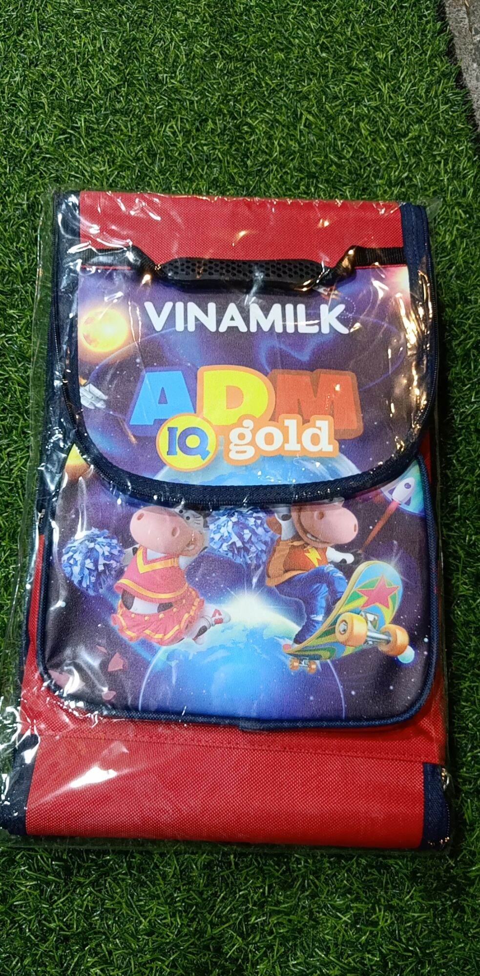ba lô chống gù vinamilk