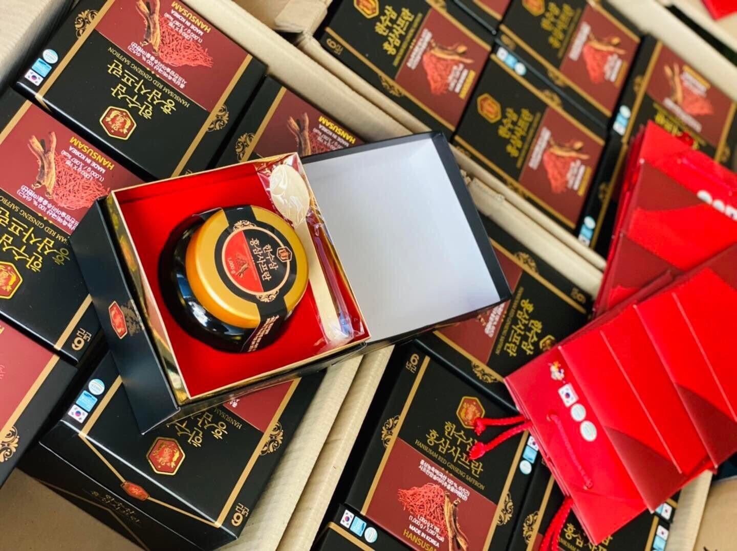 Cao Hồng Sâm Nhụy Hoa Nghệ Tây Hansusam Red Ginseng Saffron Hũ 1kg