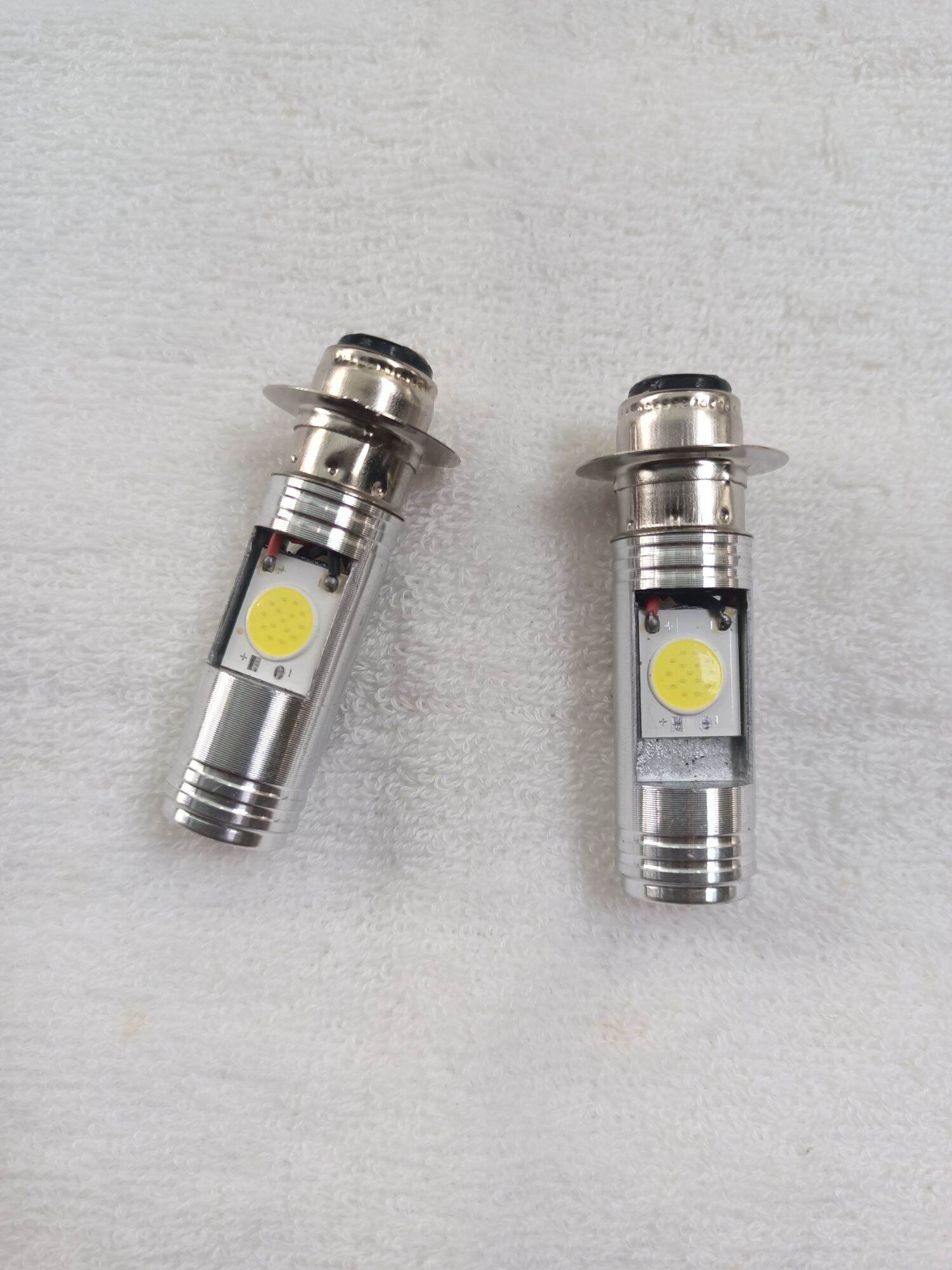 Đèn led cho xe wave đời cũ  2 bóng  siêu sáng - sản phẩm bảo gồm 1 đôi