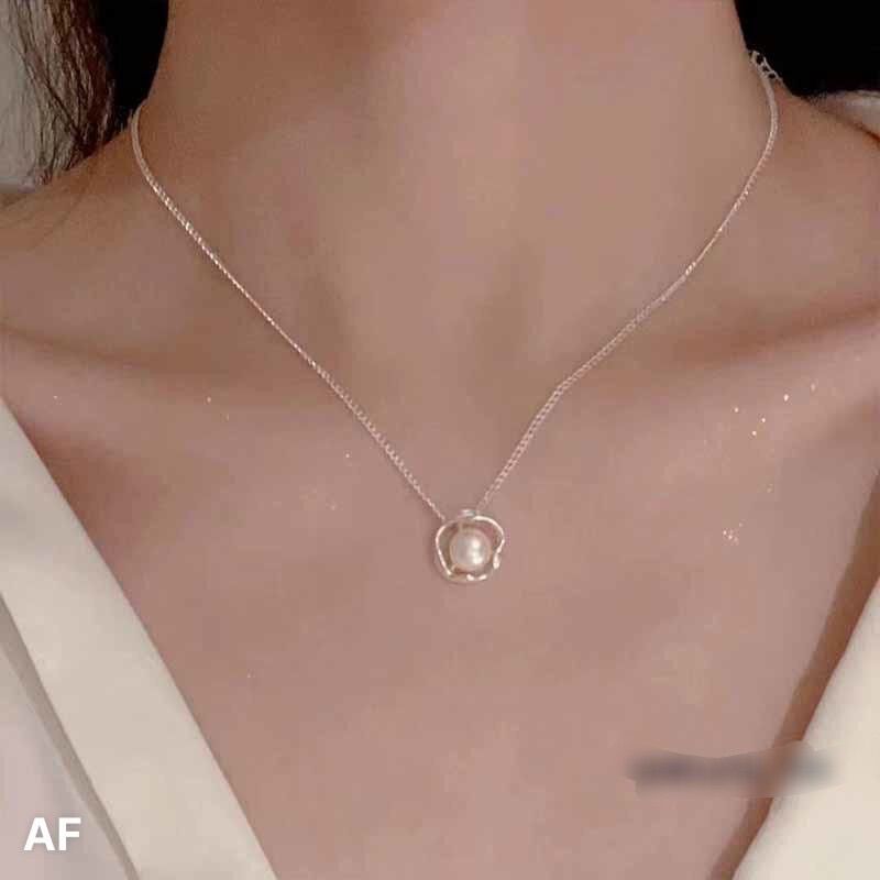 Dây chuyền phối ngọc thanh lịch