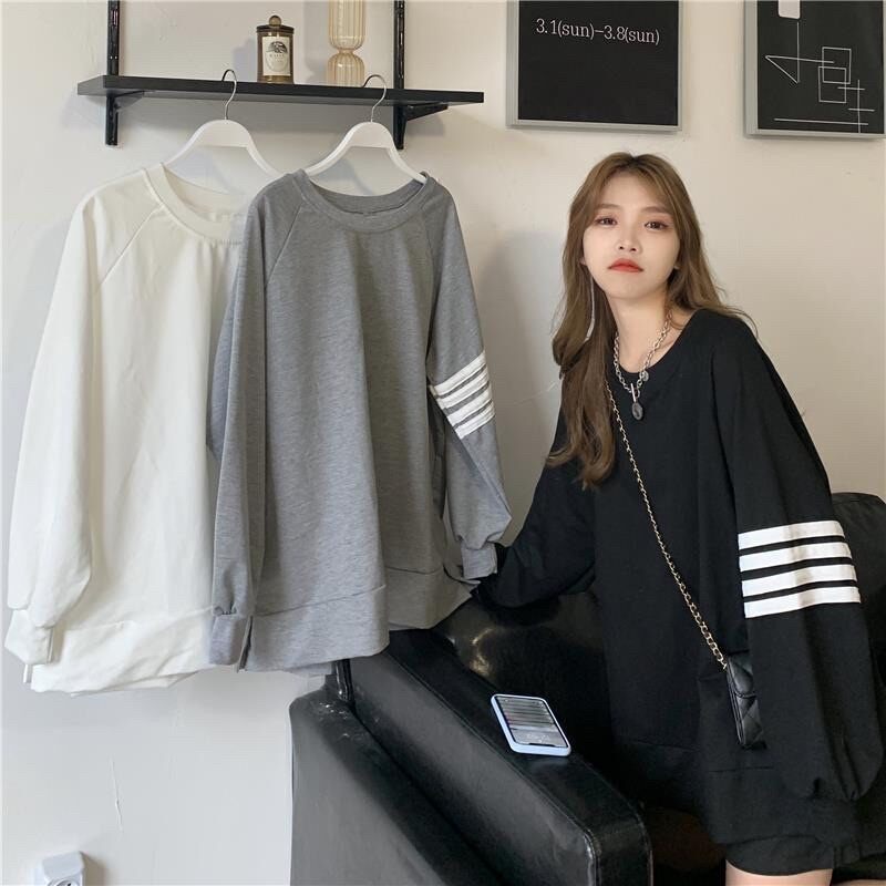 Áo quốc dân tay 3 vạch cực trend