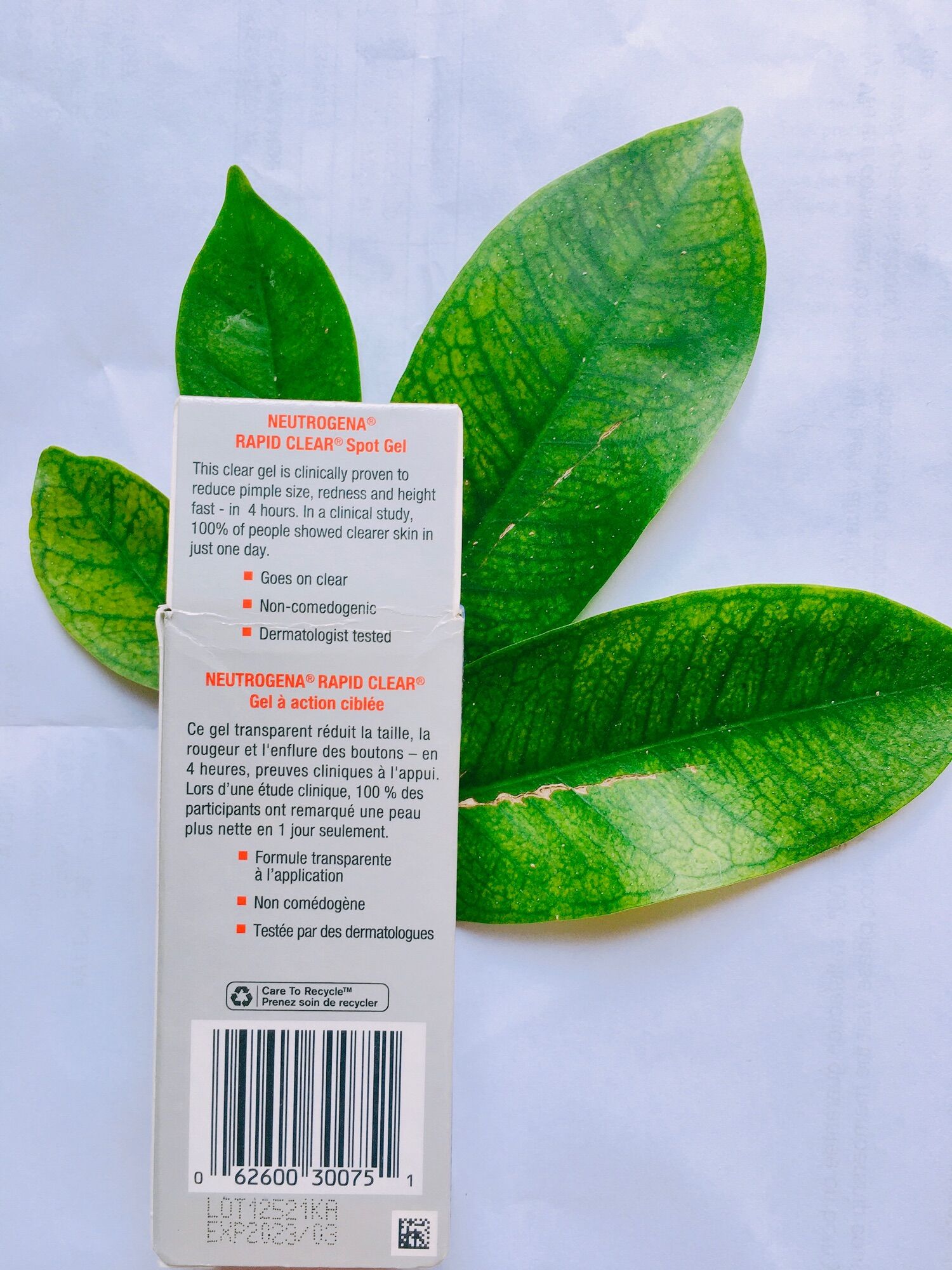 Gel chấm mụn Neutrogena Rapid Clear Spot gel 15ml