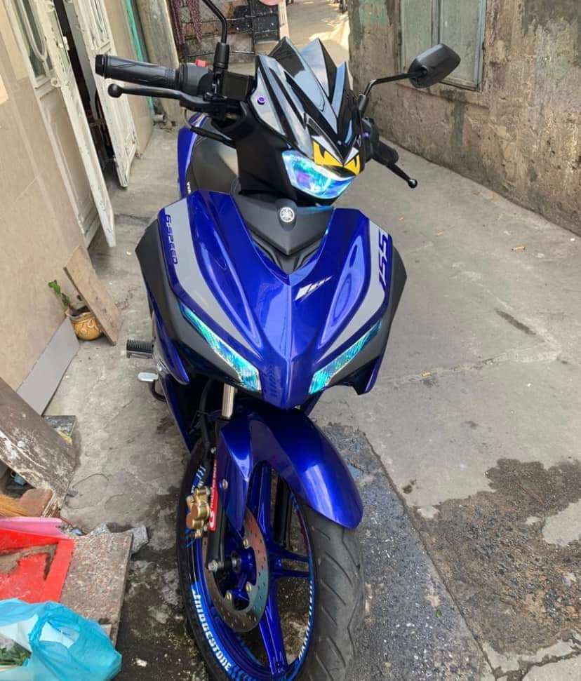 Mão chắn gió đen bóng gắn exciter 155 mẫu mới...