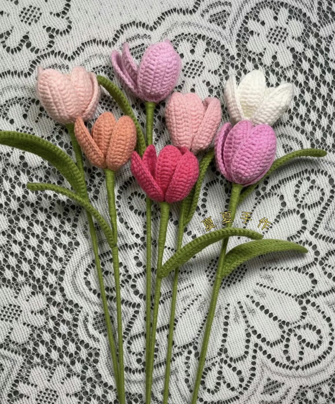 Hoa tulip bằng len handmade